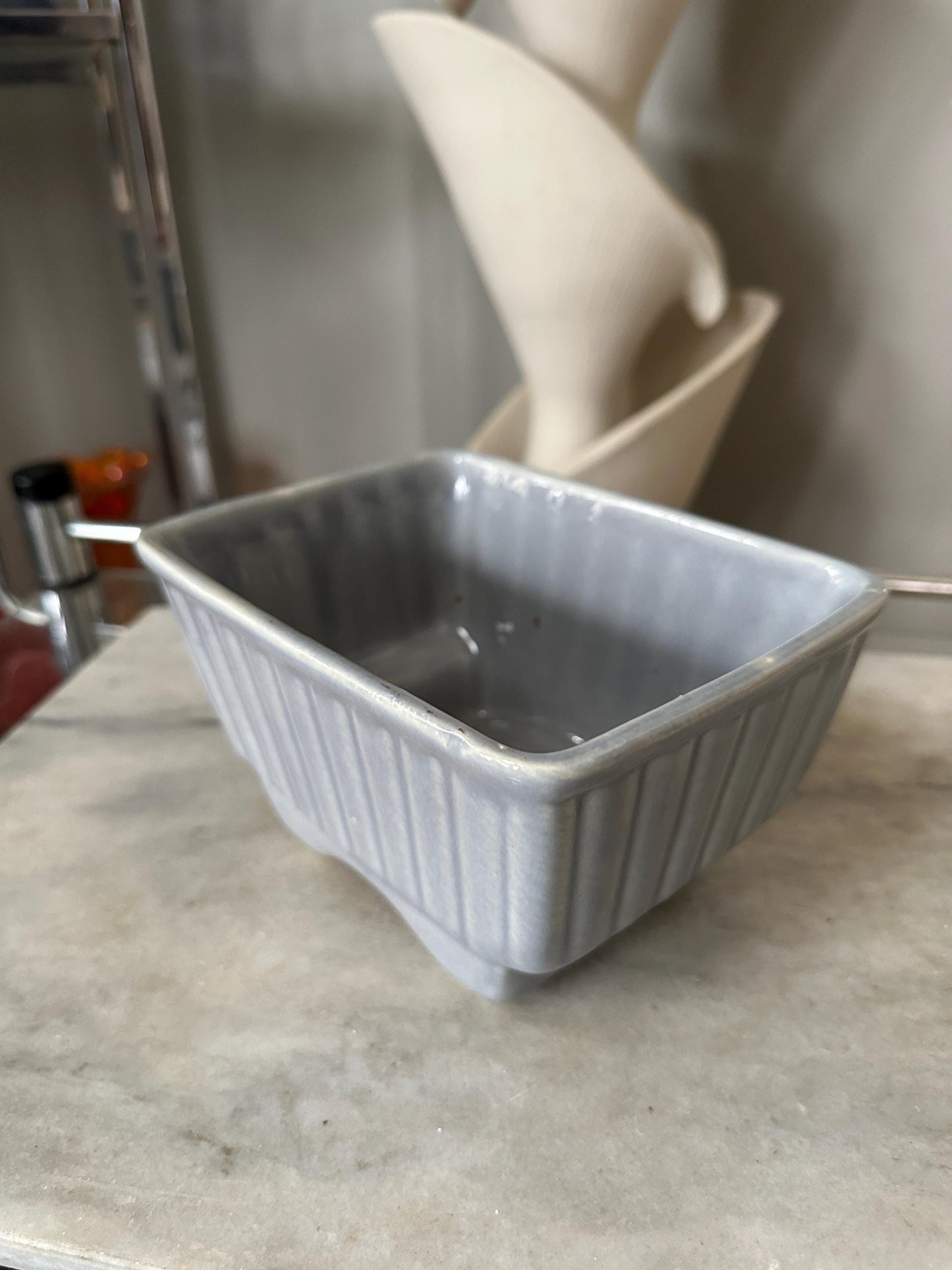 Vintage Hull USA 718 Rectangle Planter | 7.5”  Ribbed Gray Mid-Century Ceramic | USA Pottery