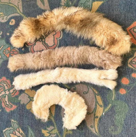 Vintage Set of 4 Mink Collars, Ivory and White Genuine Fur, Mink Collars from the 1950s