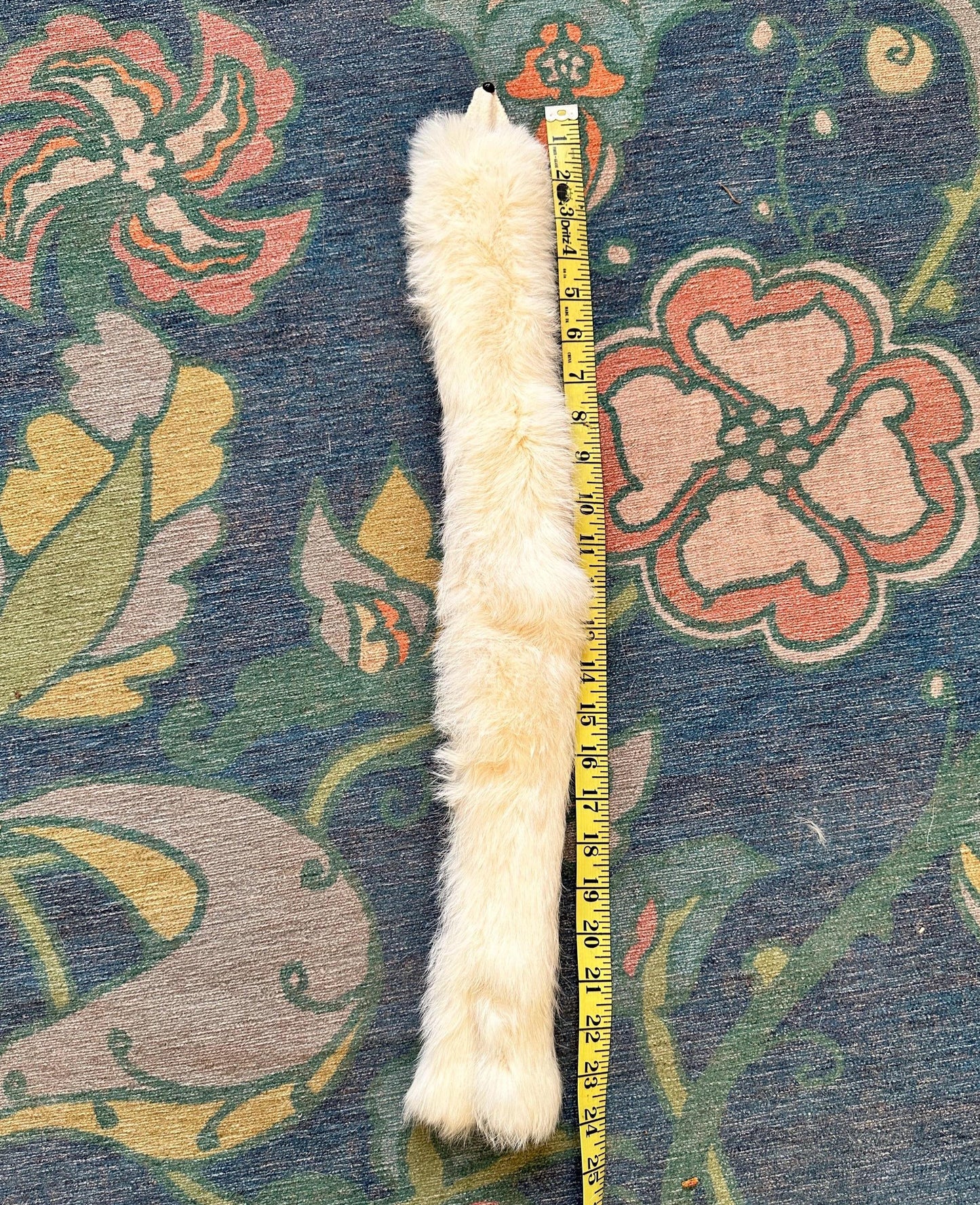 Vintage Set of 4 Mink Collars, Ivory and White Genuine Fur, Mink Collars from the 1950s