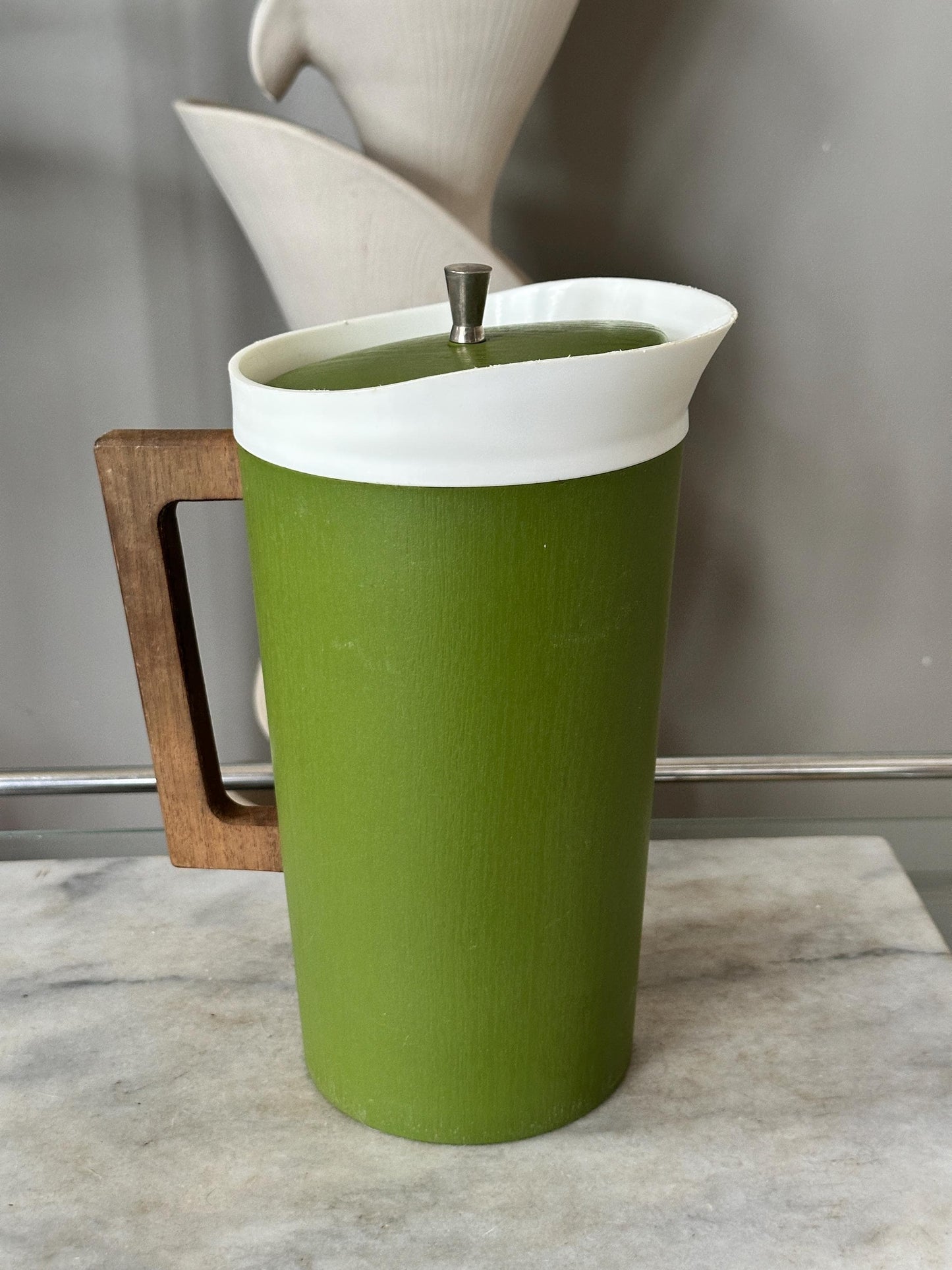 Vintage Avocado Green Pitcher – MCM Kitchenware with Wooden Handle