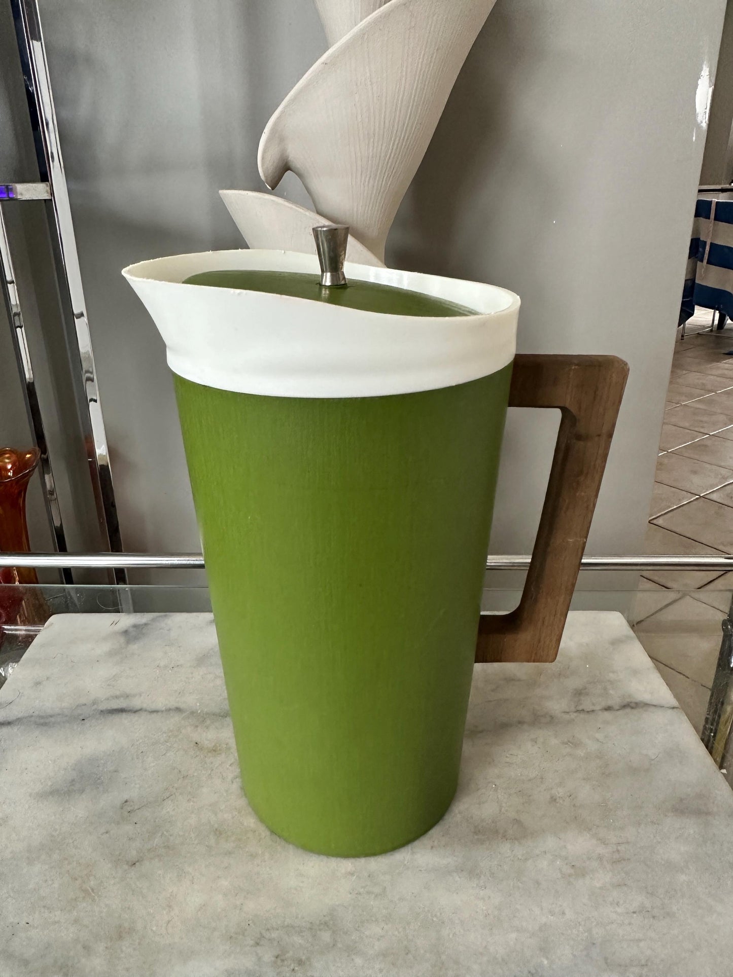 Vintage Avocado Green Pitcher – MCM Kitchenware with Wooden Handle