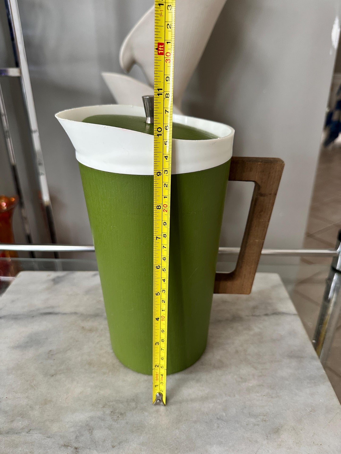 Vintage Avocado Green Pitcher – MCM Kitchenware with Wooden Handle