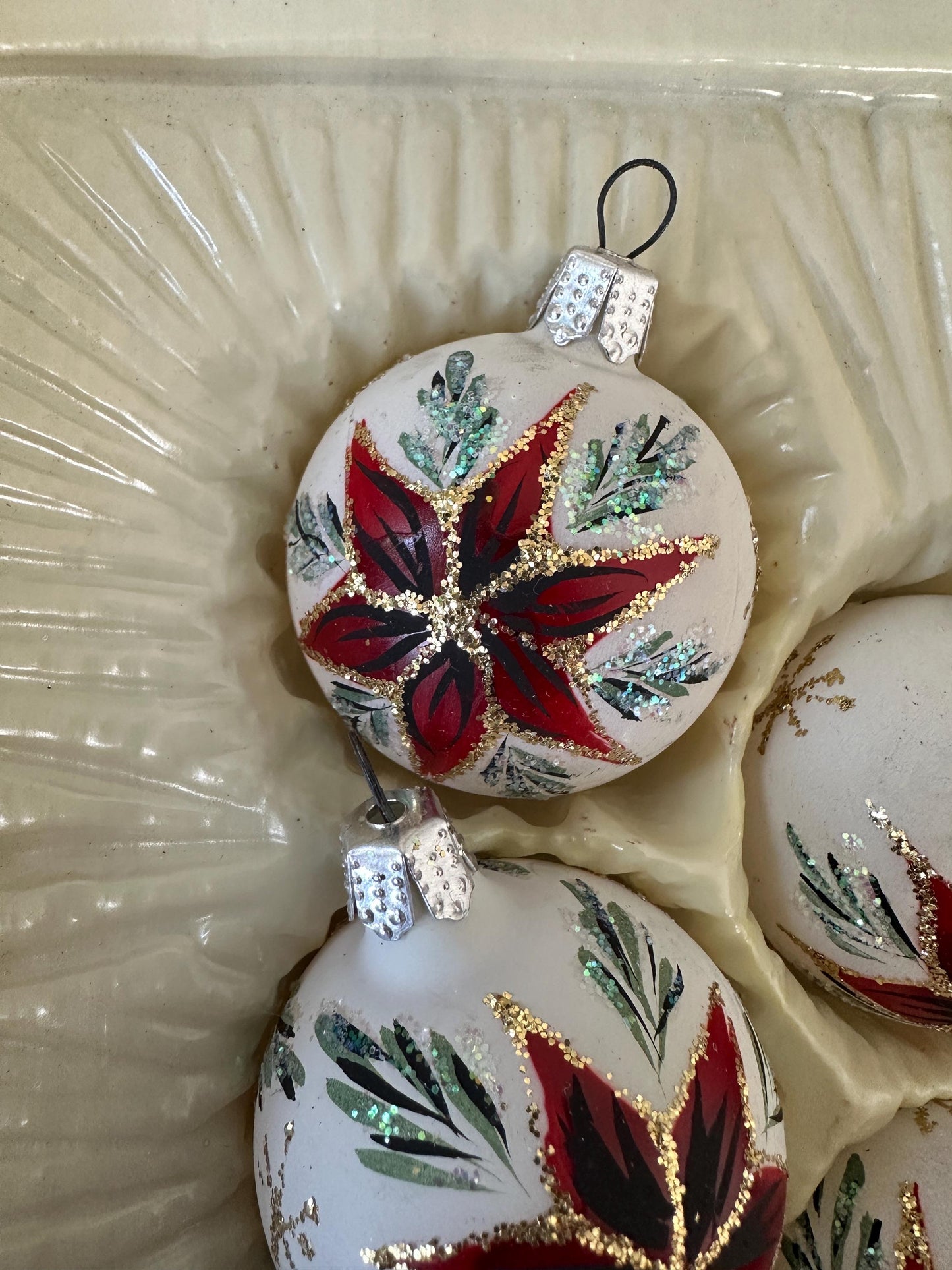 Vintage Commodore Christmas Ornaments – Frosted Poinsettia Glass Set, Romania