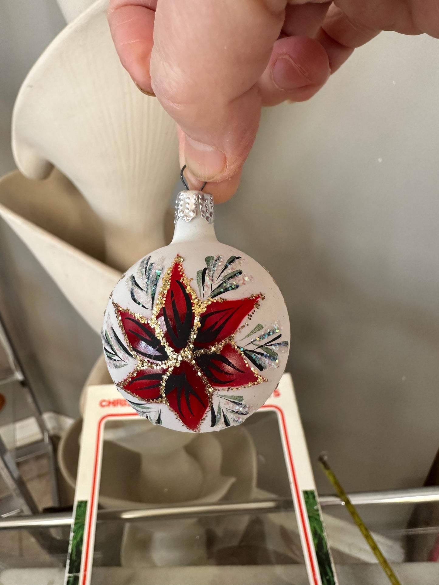 Vintage Commodore Christmas Ornaments – Frosted Poinsettia Glass Set, Romania