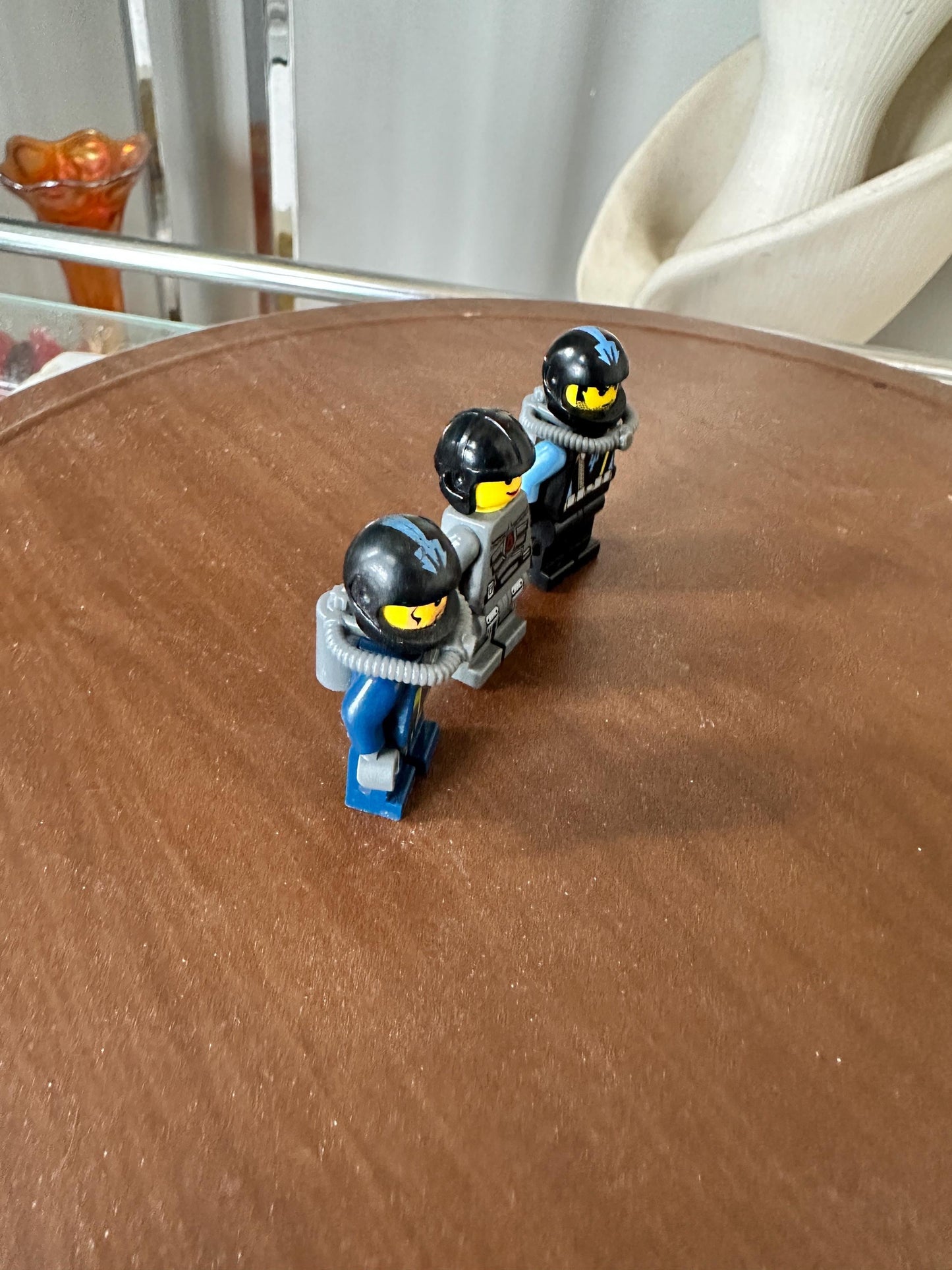 LEGO® Aquaraiders Divers (2) + Space Police 3 Officer – Lot of 3 Minifigures – Retired Themes – 2000s era LEGO