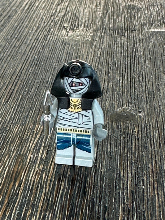 GENUINE LEGO Mummy Warrior 2, Minifigure Figure Pharaoh's Quest
