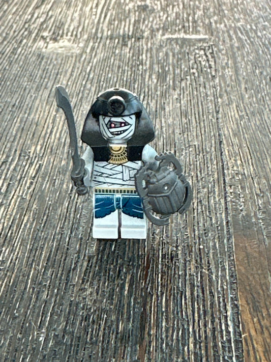 GENUINE LEGO Mummy Warrior 2, Minifigure Figure Pharaoh's Quest
