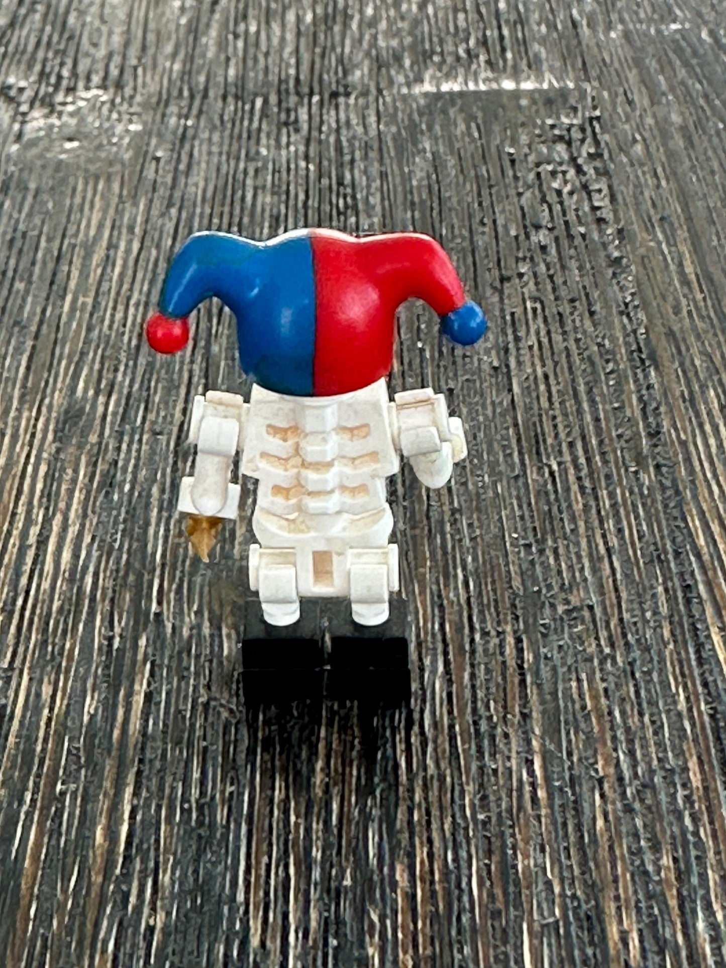 LEGO Minifigure Ninjago Krazi - Jester Hat Blue njo017 + Star Weapon