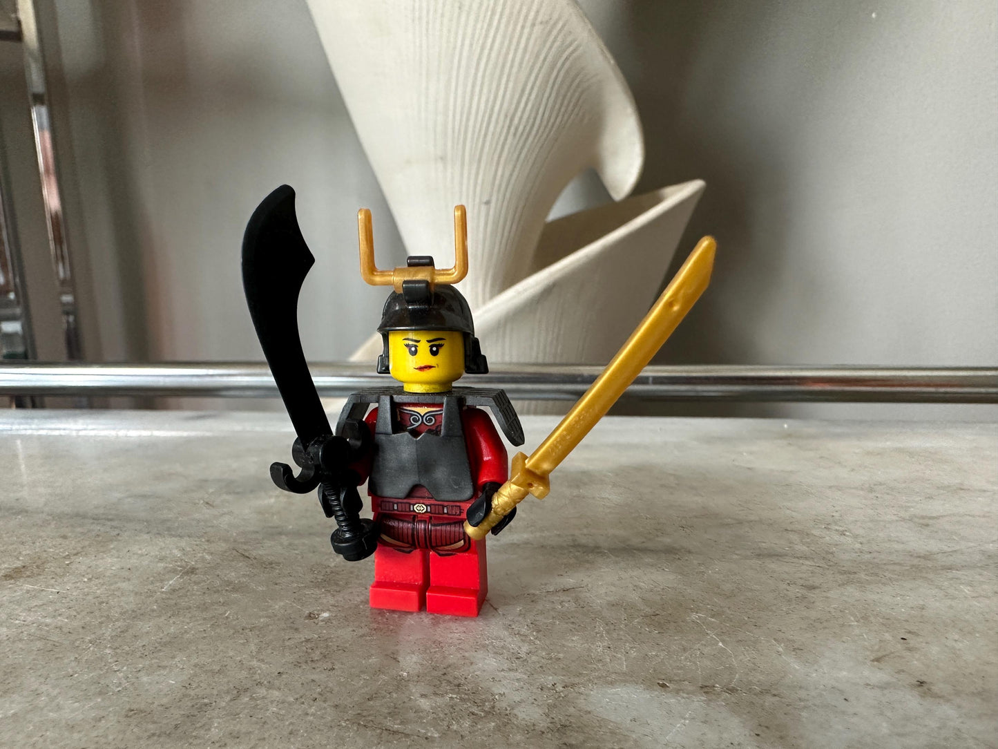 GENUINE LEGO Minifgure Lego Samuri X Nya Minifigure Ninjago Rise of the Snakes 9448 9566 figure njo050 w Weapons and Helmet