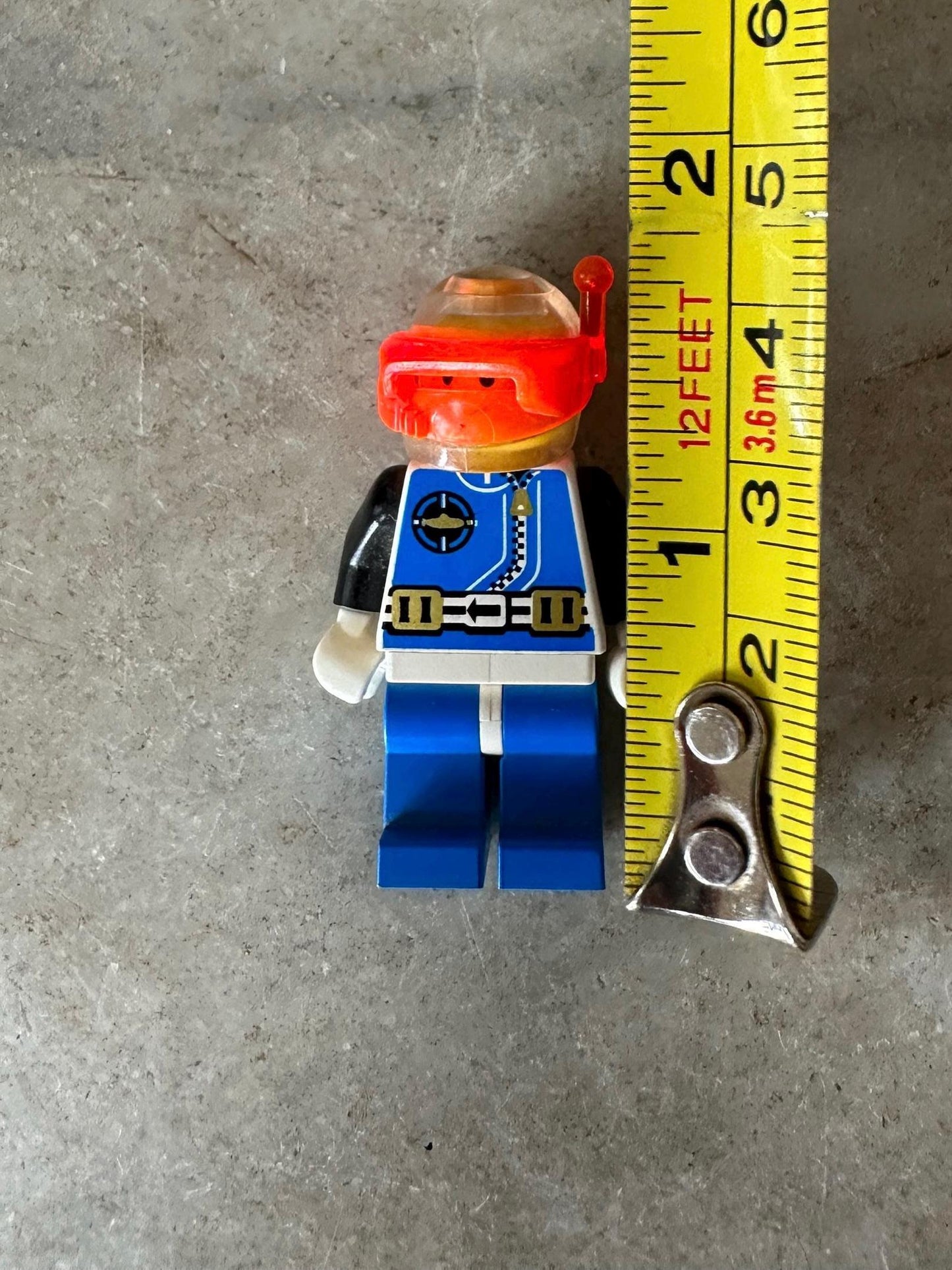 GENUINE Lego Minifgure LEGO Minifigure Doctor Kelvin Ice Planet Classic Vintage Space Cool RARE sp017