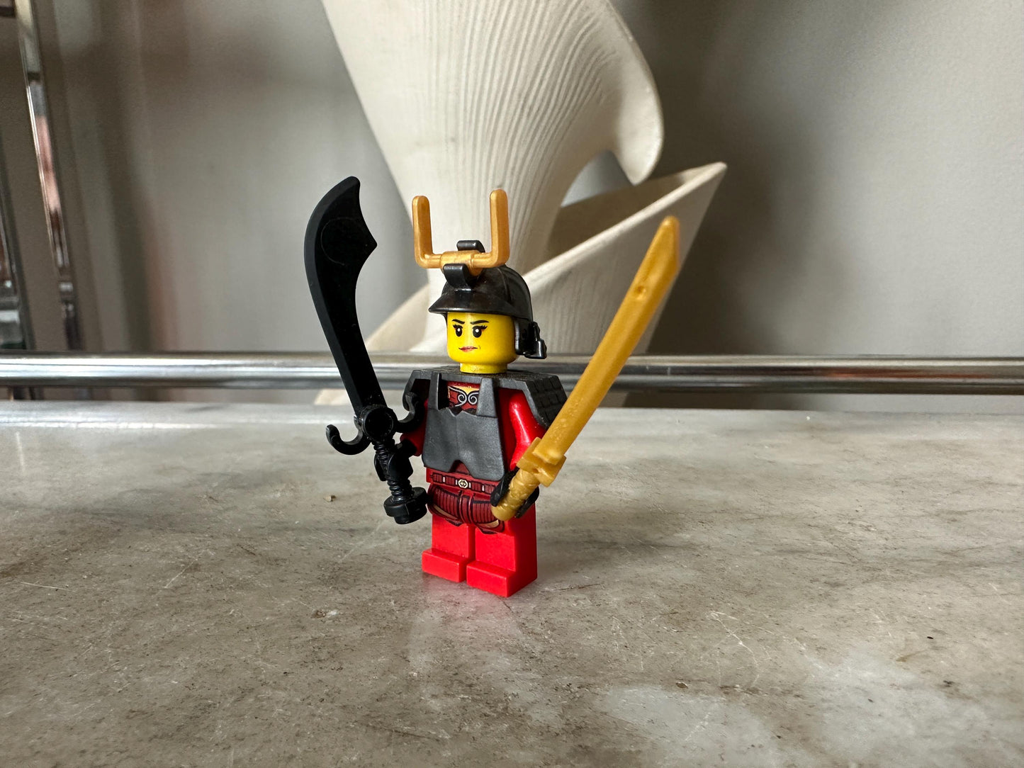 GENUINE LEGO Minifgure Lego Samuri X Nya Minifigure Ninjago Rise of the Snakes 9448 9566 figure njo050 w Weapons and Helmet