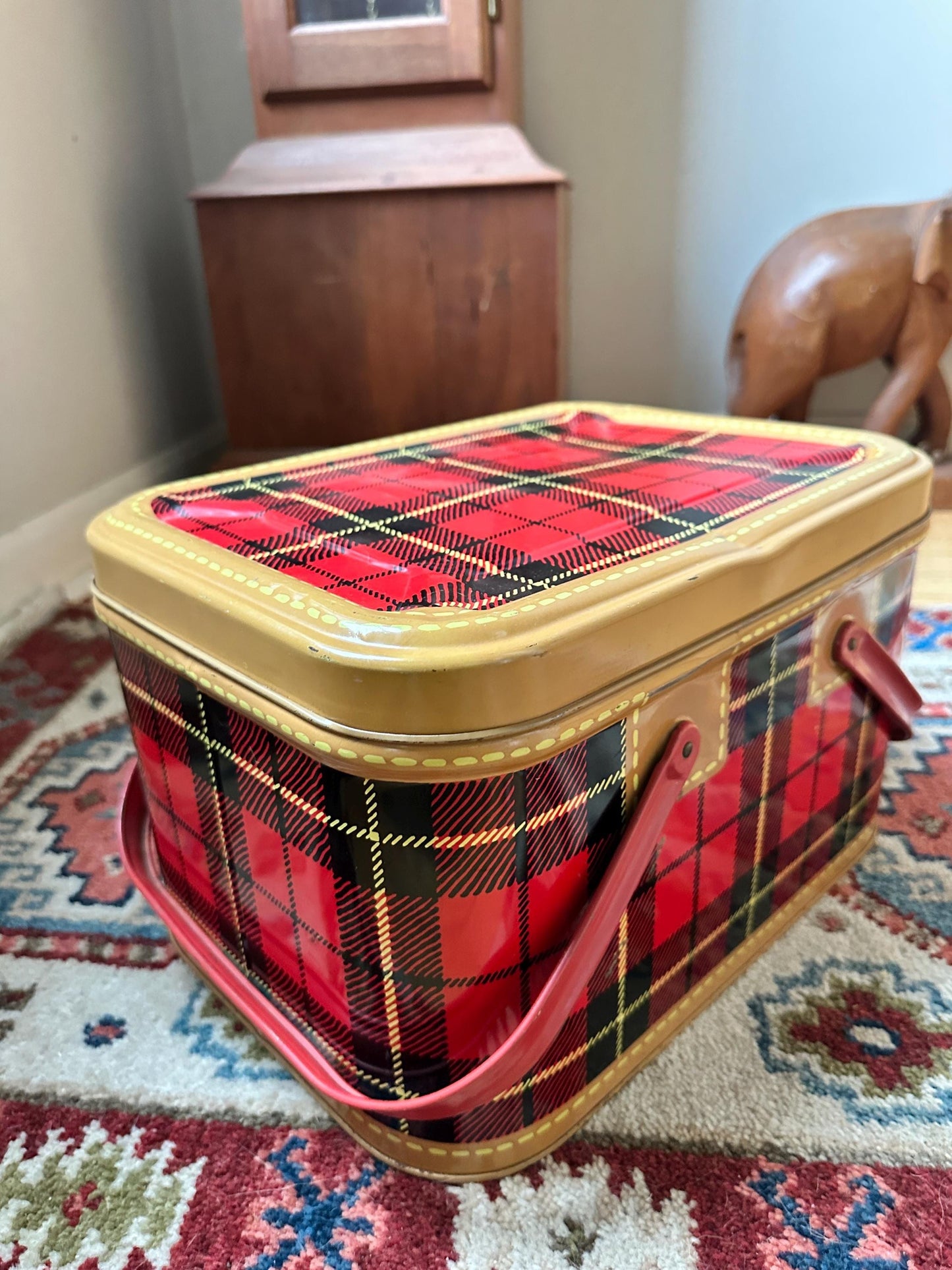 1950s Vintage “The Skotch Basket” Tin Picnic Basket – Petra Cabot Design – Mid Century Metal Hamper