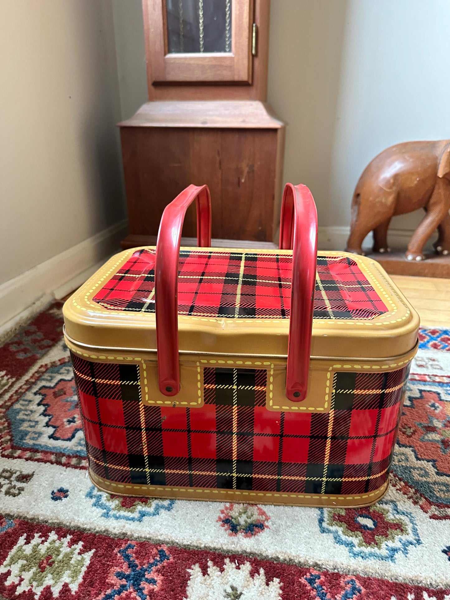 1950s Vintage “The Skotch Basket” Tin Picnic Basket – Petra Cabot Design – Mid Century Metal Hamper