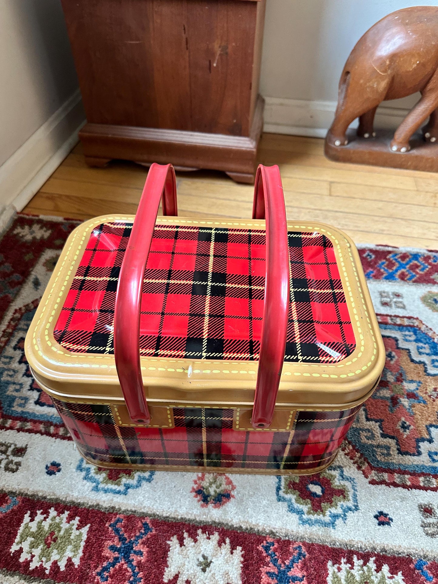 1950s Vintage “The Skotch Basket” Tin Picnic Basket – Petra Cabot Design – Mid Century Metal Hamper