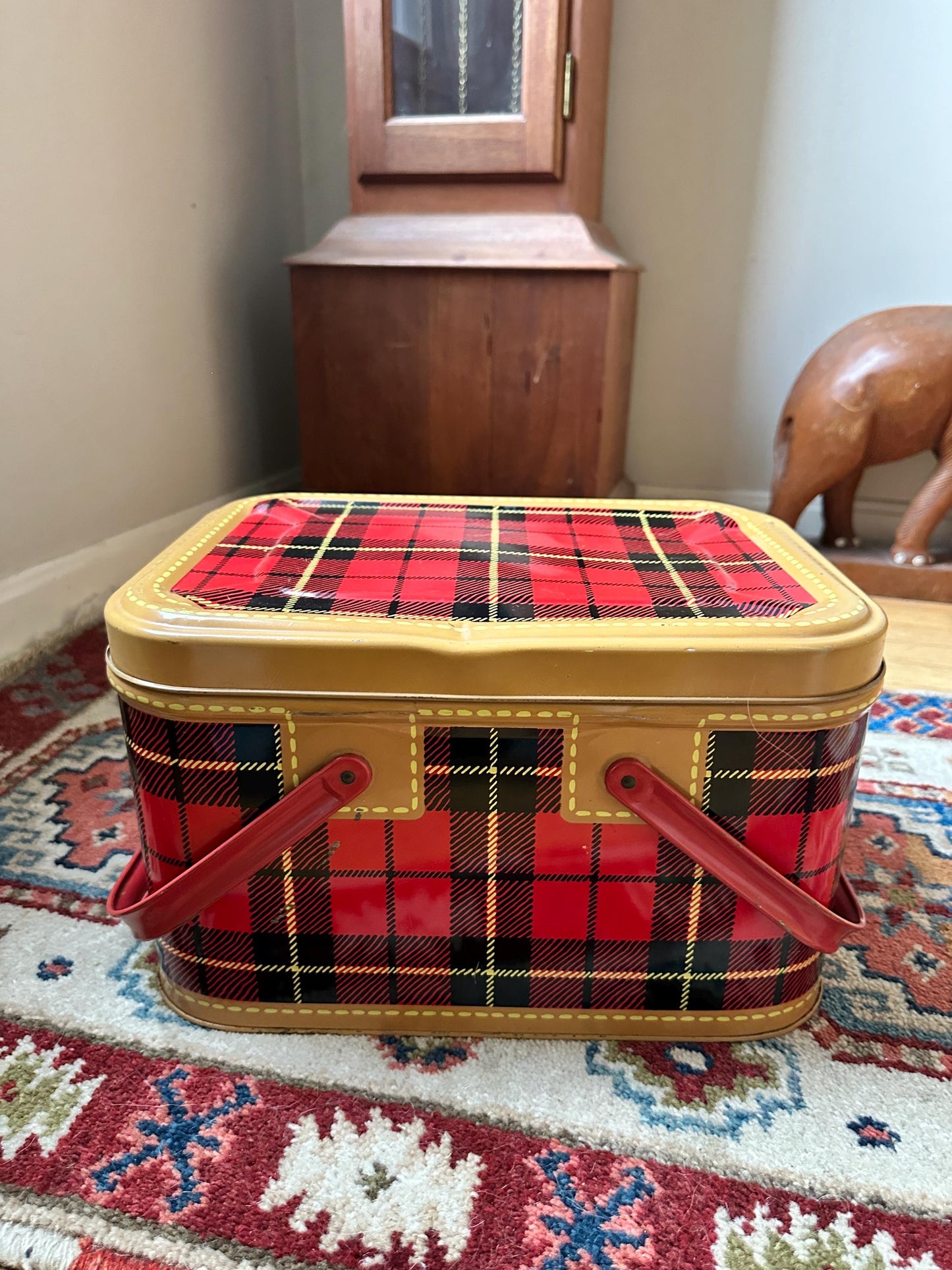 1950s Vintage “The Skotch Basket” Tin Picnic Basket – Petra Cabot Design – Mid Century Metal Hamper