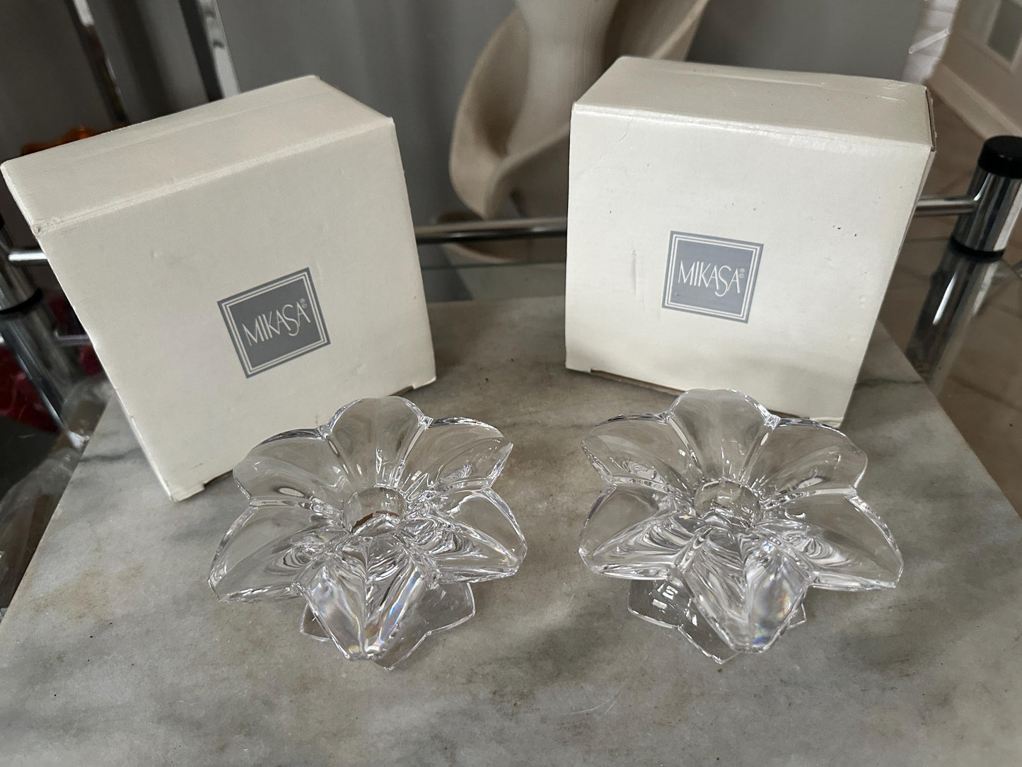Vintage Mikasa Sunpetals Crystal Candlestick Holders (Pair) – Floral Petal Design