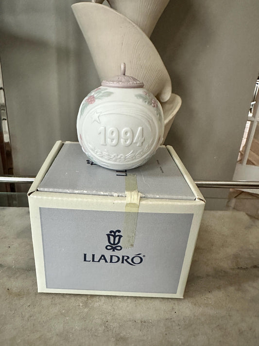 Vintage Lladró 1994 Christmas Ball Ornament – Retired Porcelain Holiday Décor (Original Box)