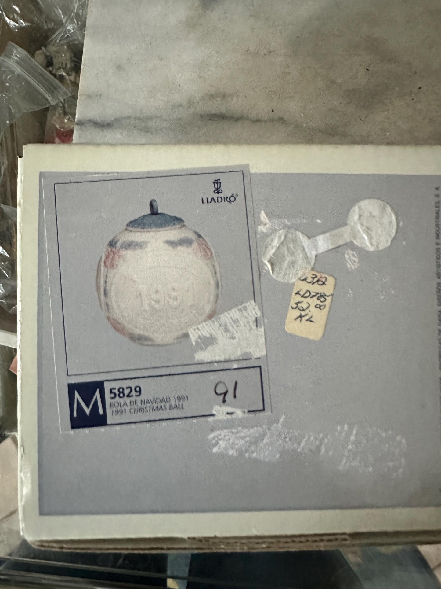 1991 Lladró Porcelain Christmas Ball Ornament – Retired Spanish Holiday Décor (Original Box)