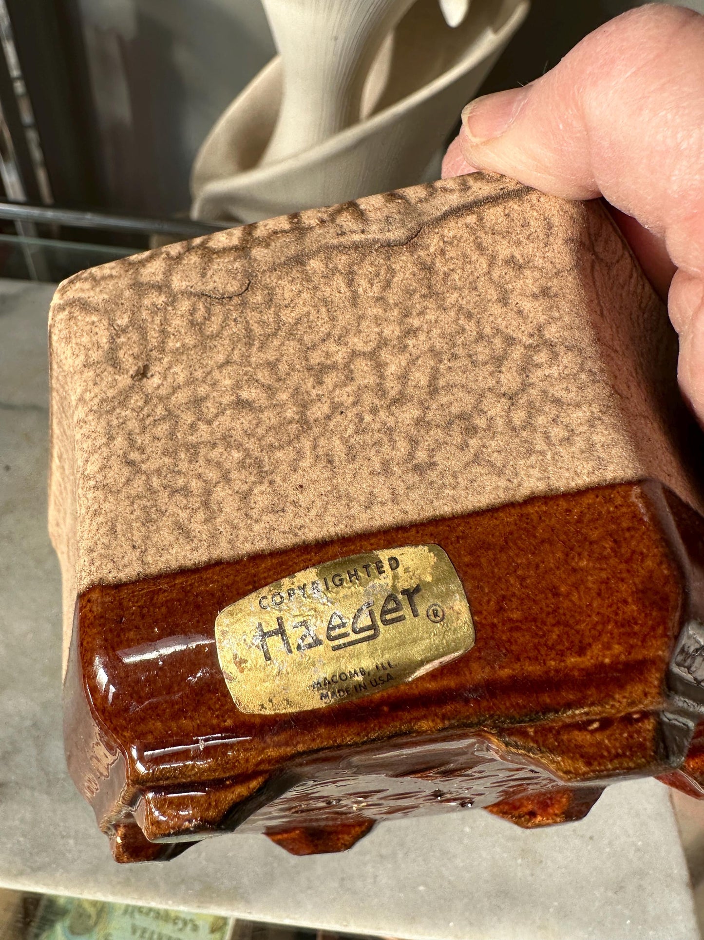 Vintage Haeger 4002 Cream And Brown USA Pottery 6-Sided Footed Planter