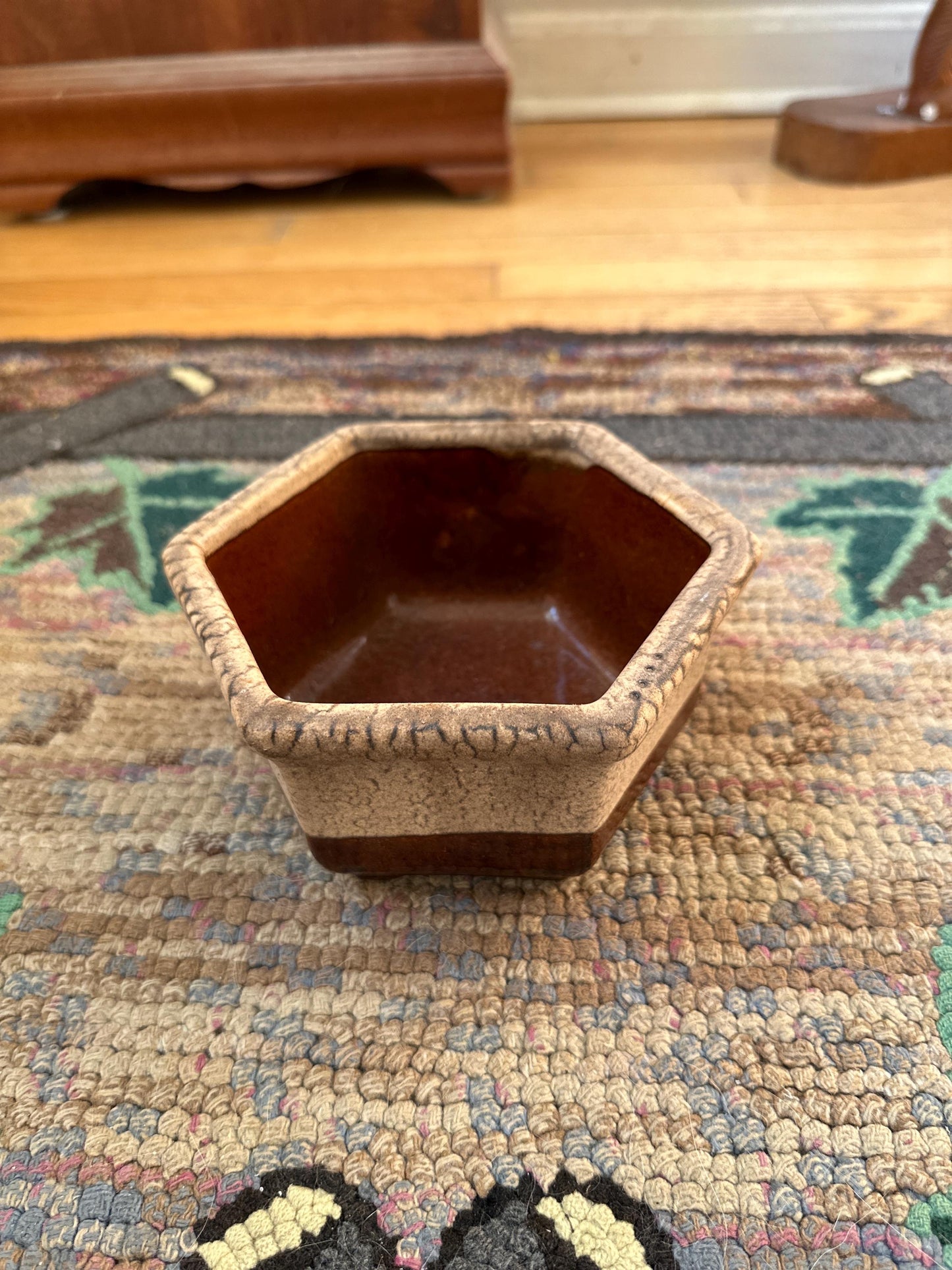 Vintage Haeger 4002 Cream And Brown USA Pottery 6-Sided Footed Planter