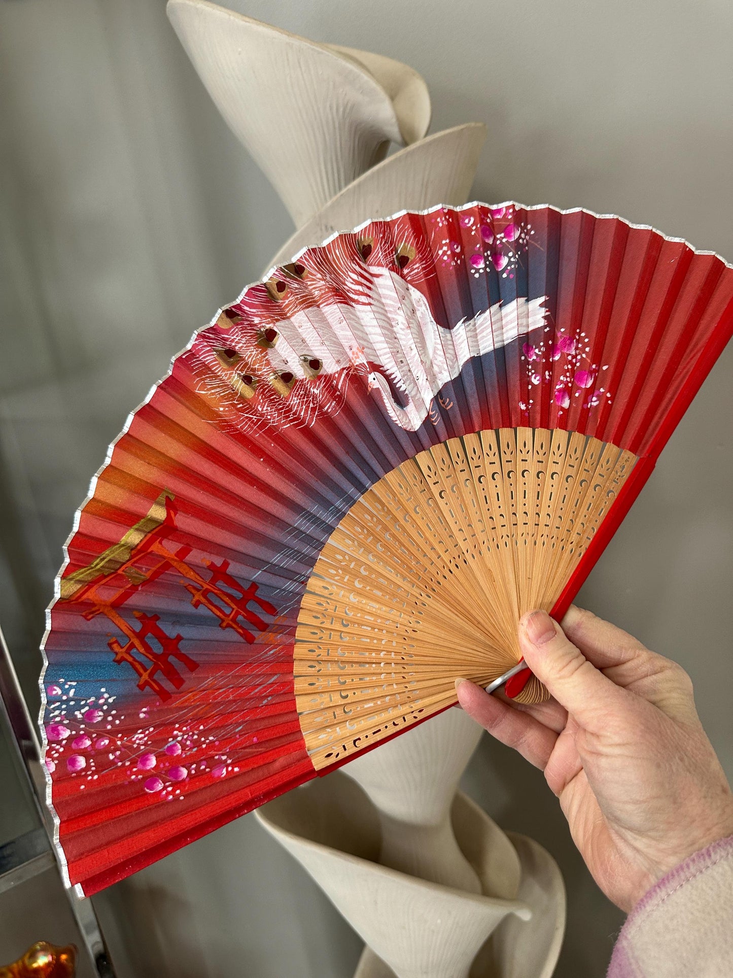 Vintage 1960s Japanese Silk Fan Set – Crane, Cherry Blossom & Torii Gate