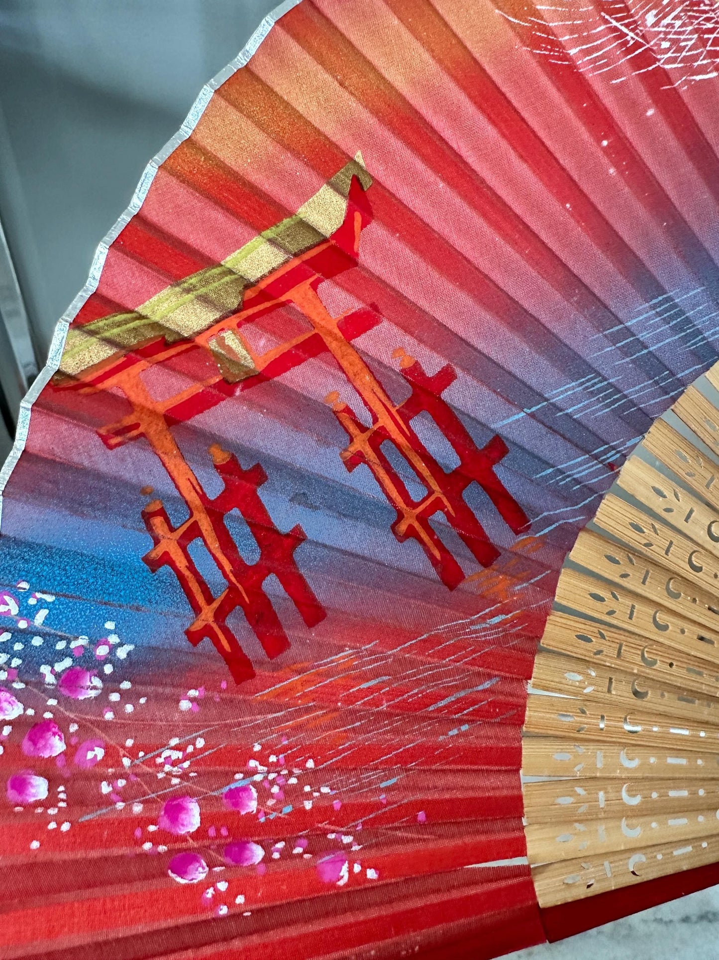 Vintage 1960s Japanese Silk Fan Set – Crane, Cherry Blossom & Torii Gate