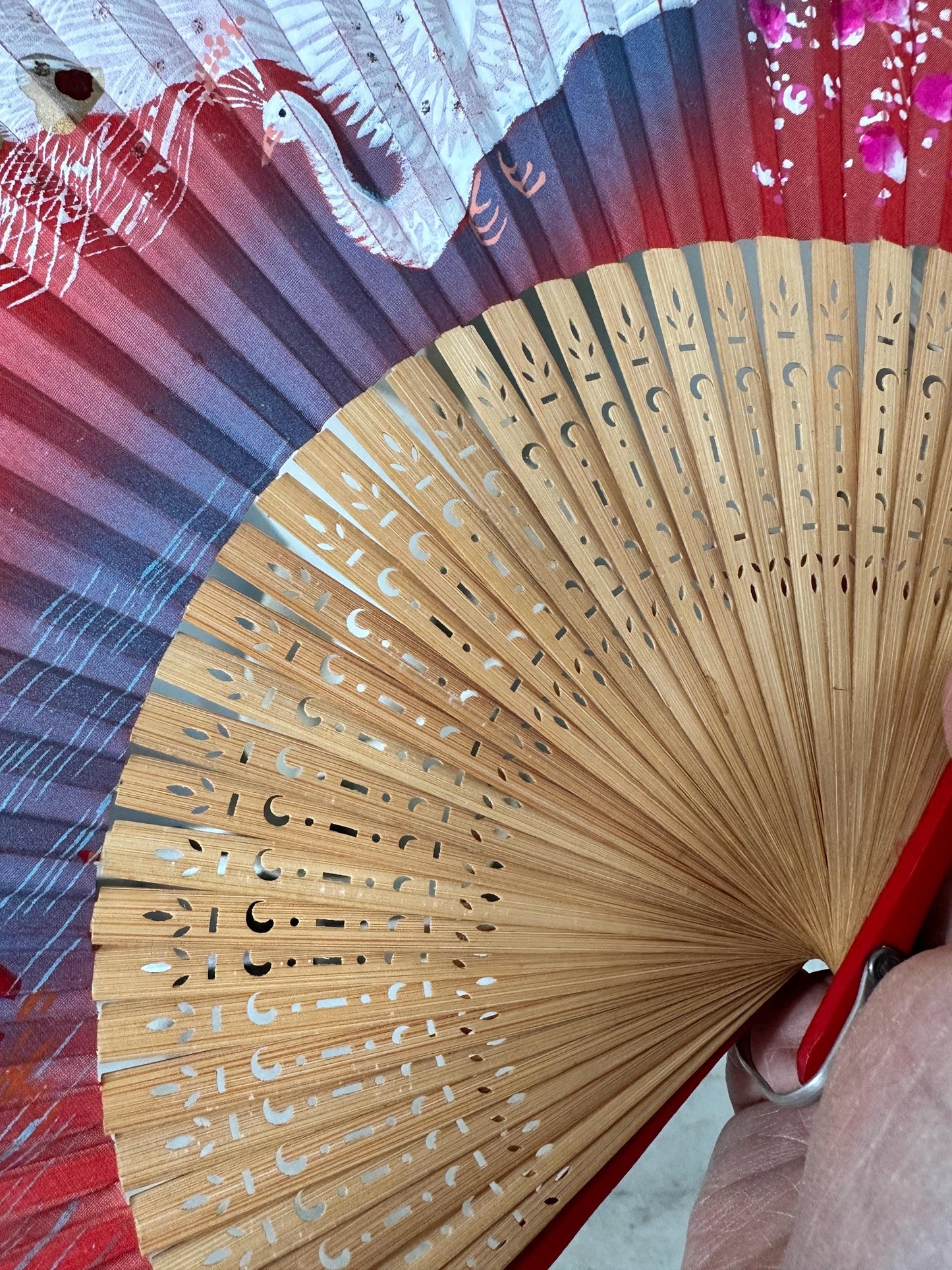 Vintage 1960s Japanese Silk Fan Set – Crane, Cherry Blossom & Torii Gate