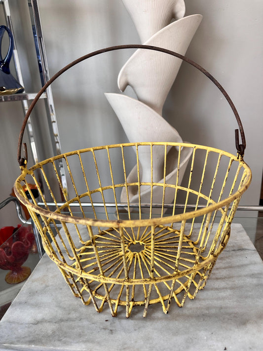Vintage Yellow Wire Basket: Rustic Farmhouse Egg Carrier, Galvanized Metal (13.5" Across)