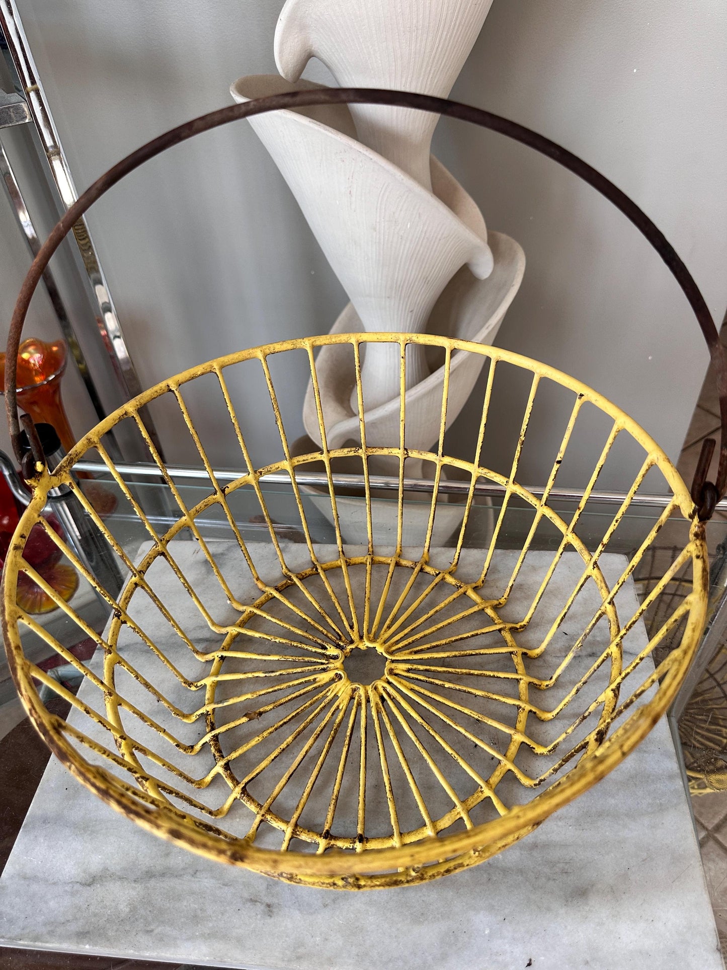 Vintage Yellow Wire Basket: Rustic Farmhouse Egg Carrier, Galvanized Metal (13.5" Across)
