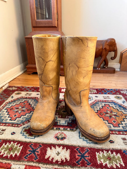 Vintage Wild Country Tan Leather Campus Boots – Wooden Stacked Heel 1970s - Women's 11D