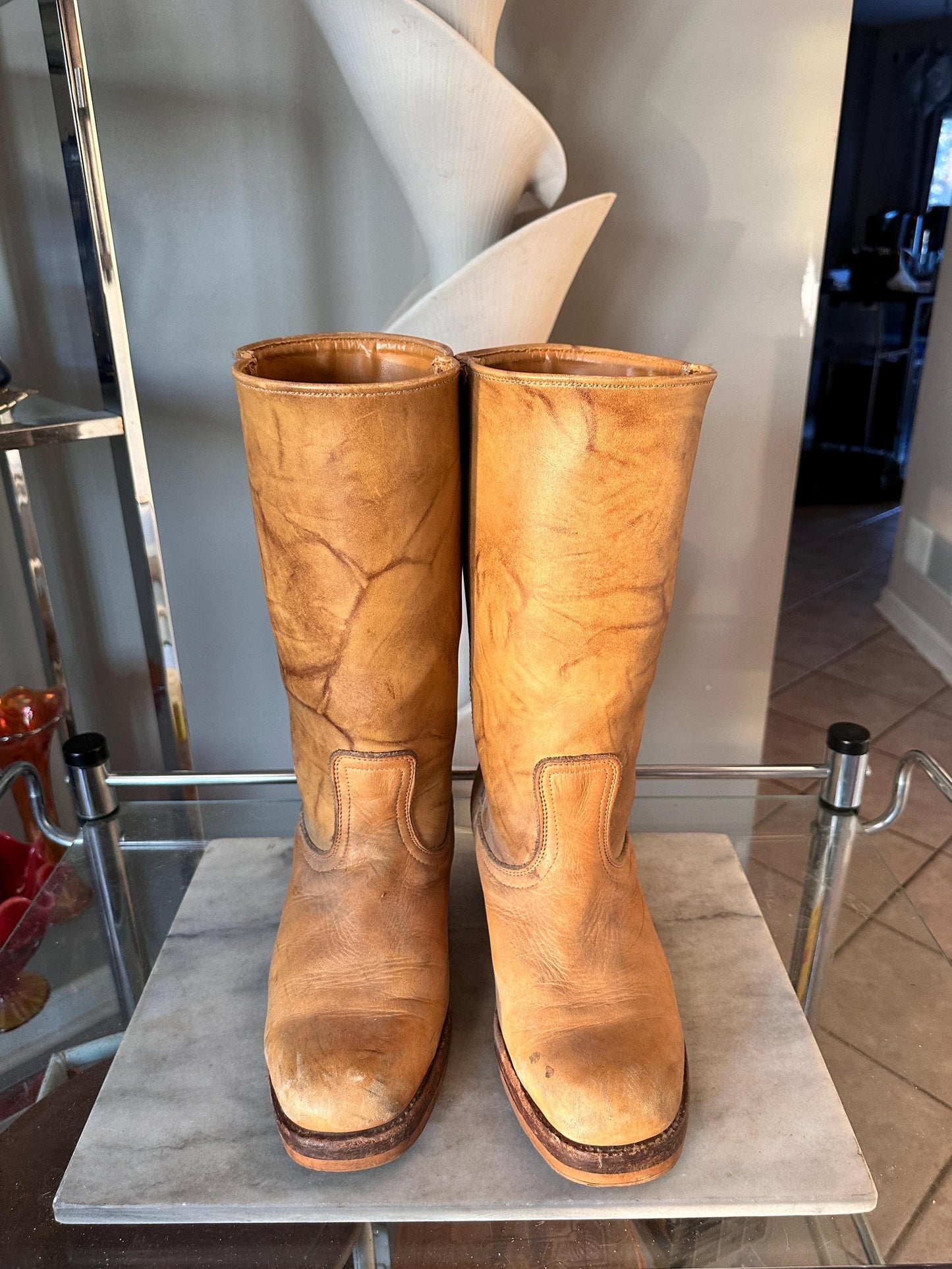 Vintage Wild Country Tan Leather Campus Boots – Wooden Stacked Heel 1970s - Women's 11D