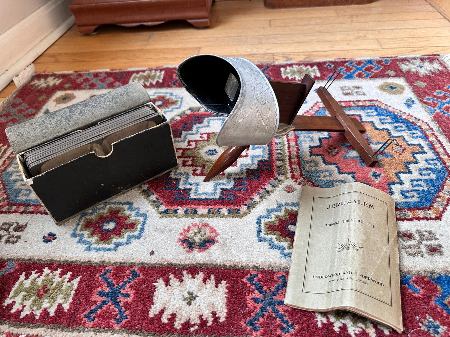 Antique Underwood Stereoscope Viewer with Jerusalem Stereoscope Cards
