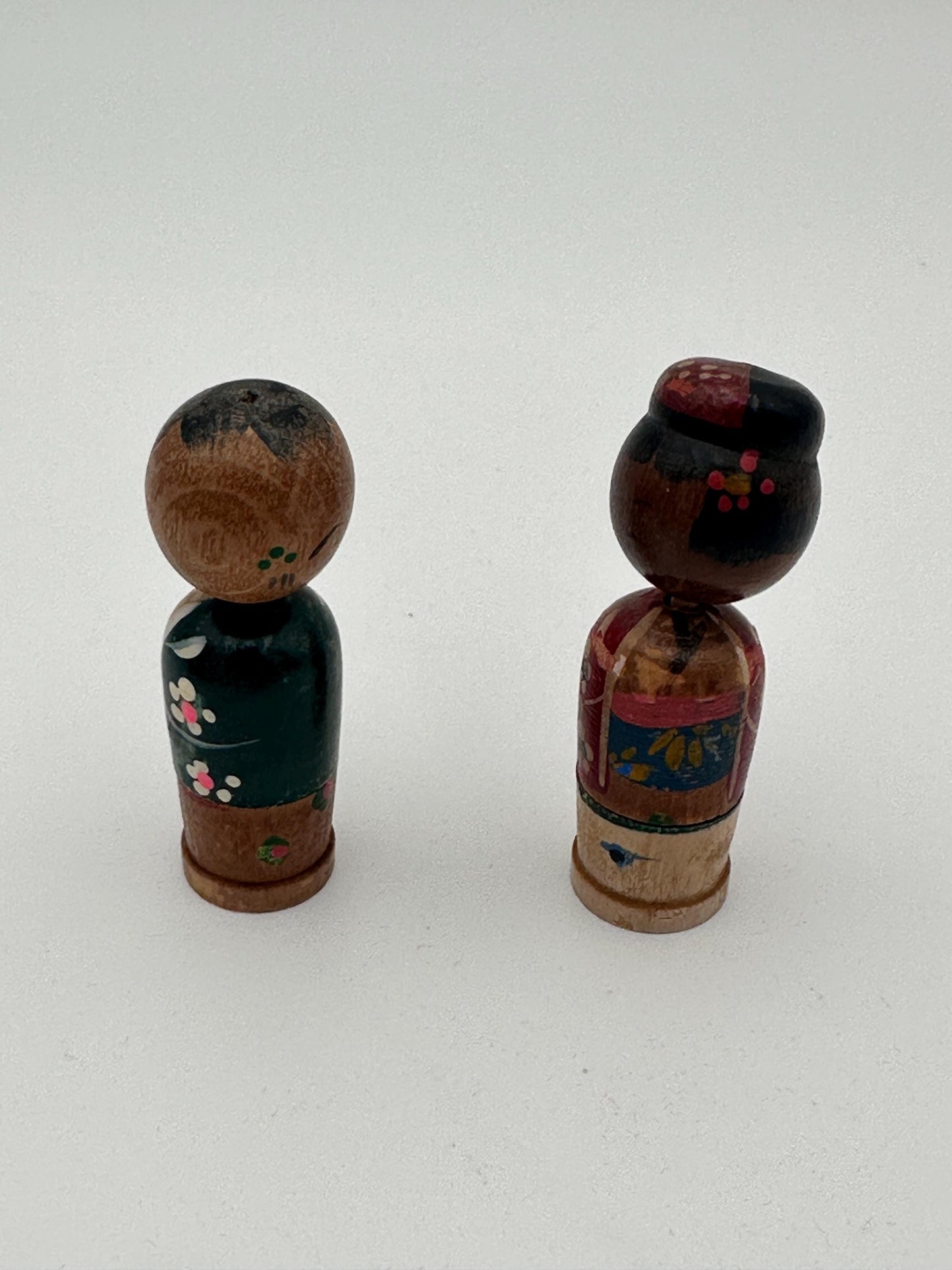Vintage Wood Kokeshi Couple W/child Nodder Heads Hand Painted Stash Boxes Japan