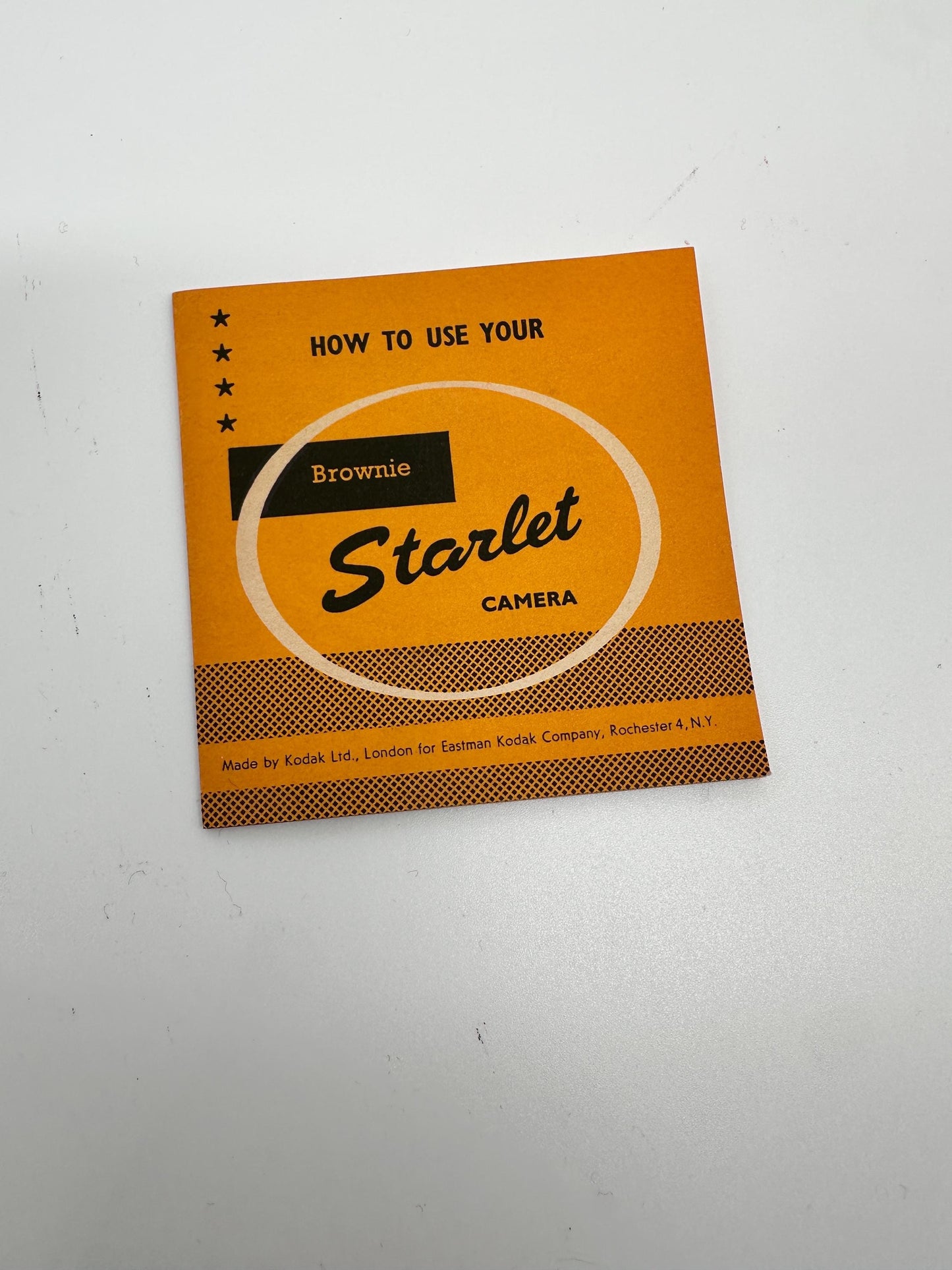 Vintage 1950s Kodak Brownie Starlet Camera, Made in England, 127 Film (Box/Instructions)
