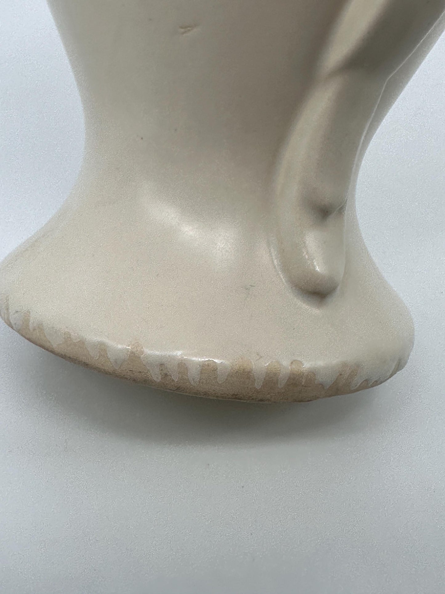 Vintage 1940s McCoy Double Handled Vase | Cream Embossed Leaf Pottery
