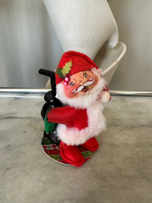Vintage Annalee 5” Santa with Pot Belly Stove - 1981,  Kitschy Annalee Mobilite Doll