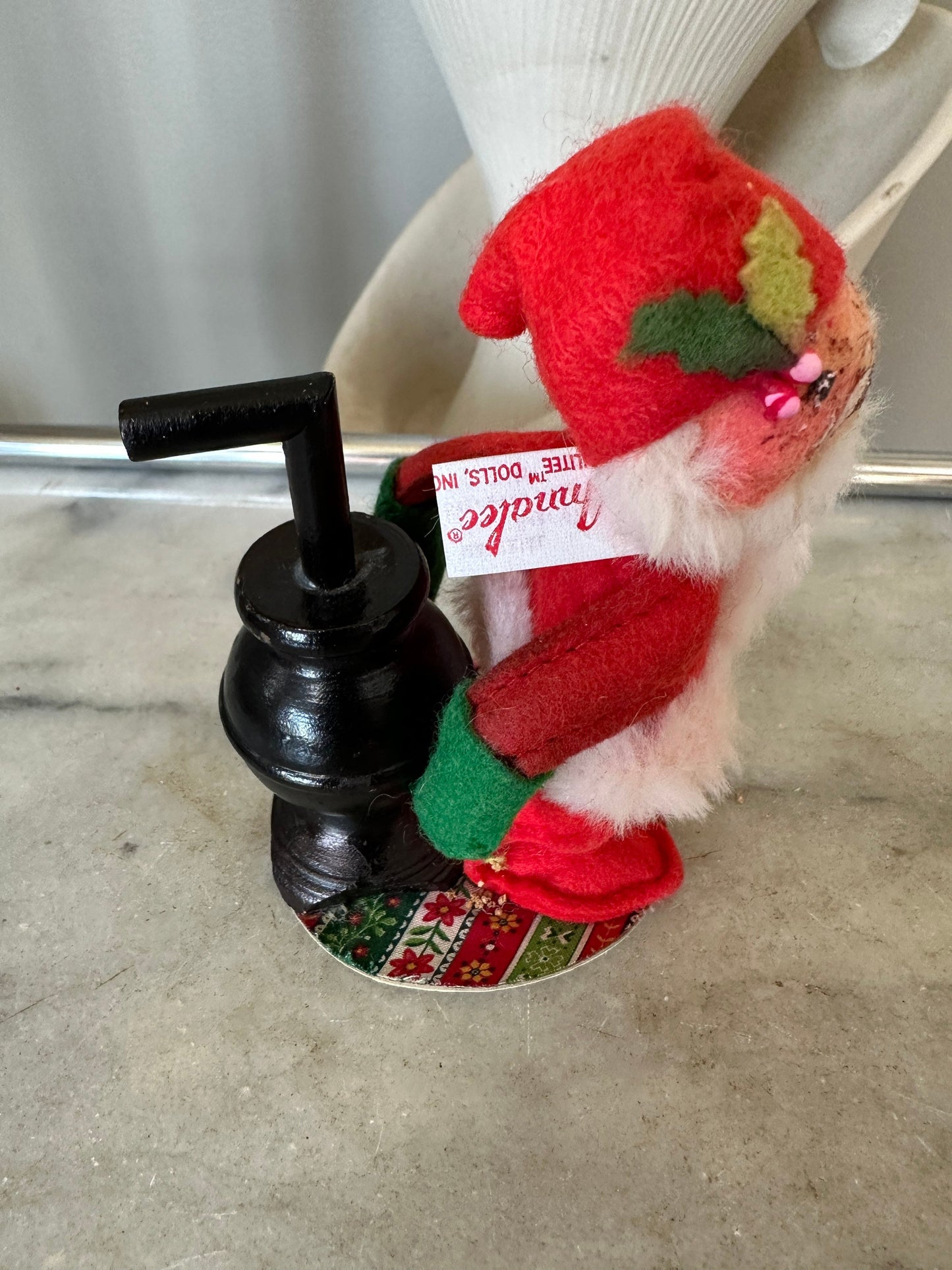 Vintage Annalee 5” Santa with Pot Belly Stove - 1981,  Kitschy Annalee Mobilite Doll