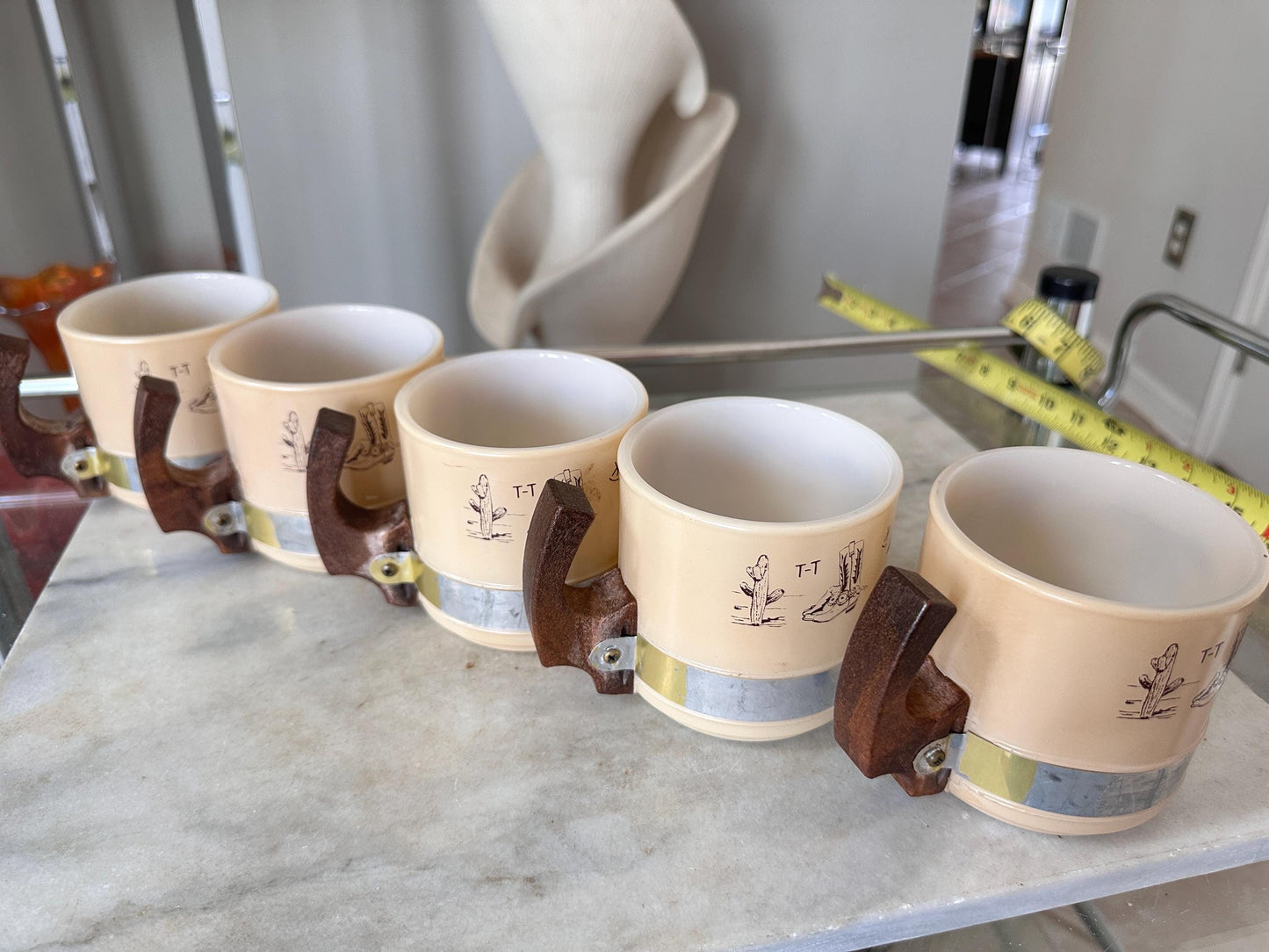 Vintage Siesta Ware Southwestern Milk Glass Mugs (Set of 5) – MCM Wooden Handle Kitchenalia