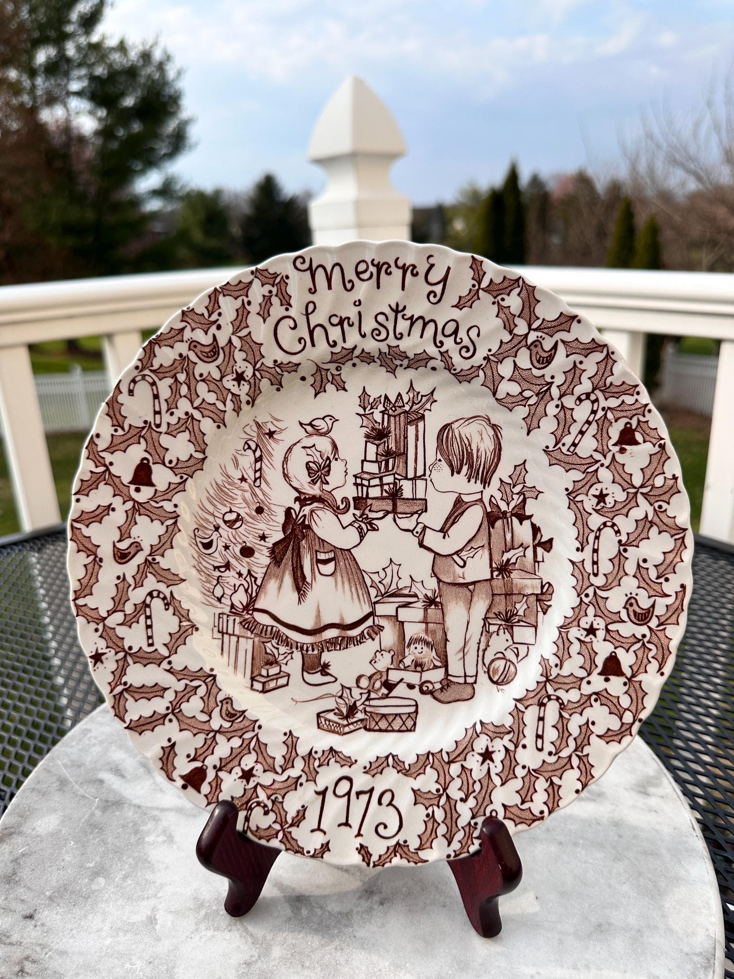 Vintage 1973 Royal Crownford Christmas Plate, Norma Sherman Art, England