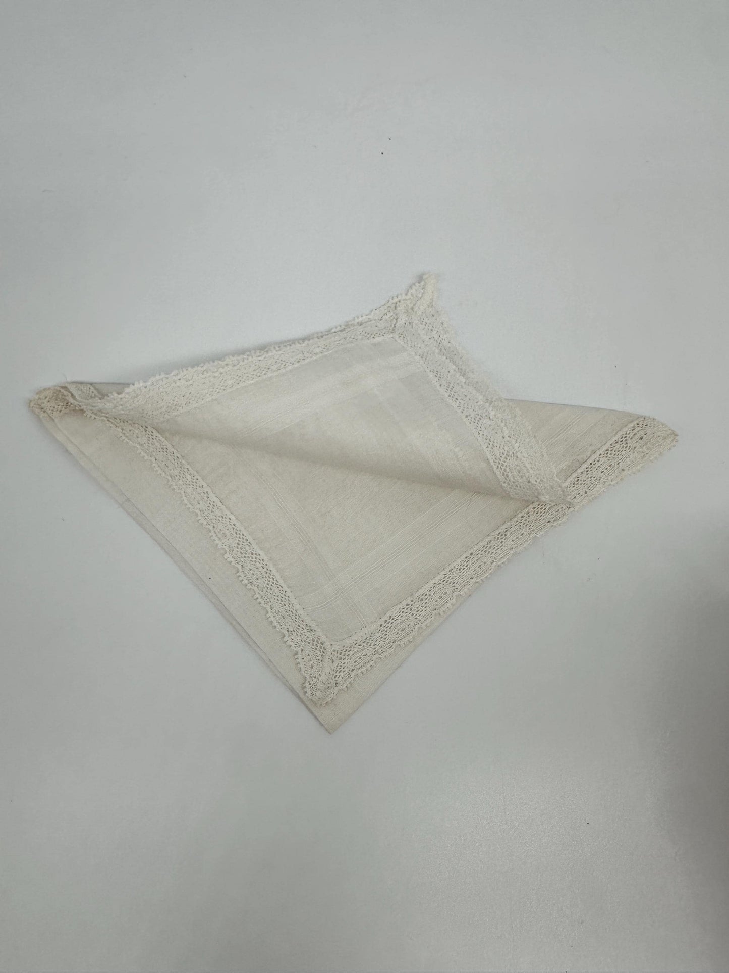 Vintage Linen Crocheted Hankies Set – Shabby Chic Bridal Wedding Hankies