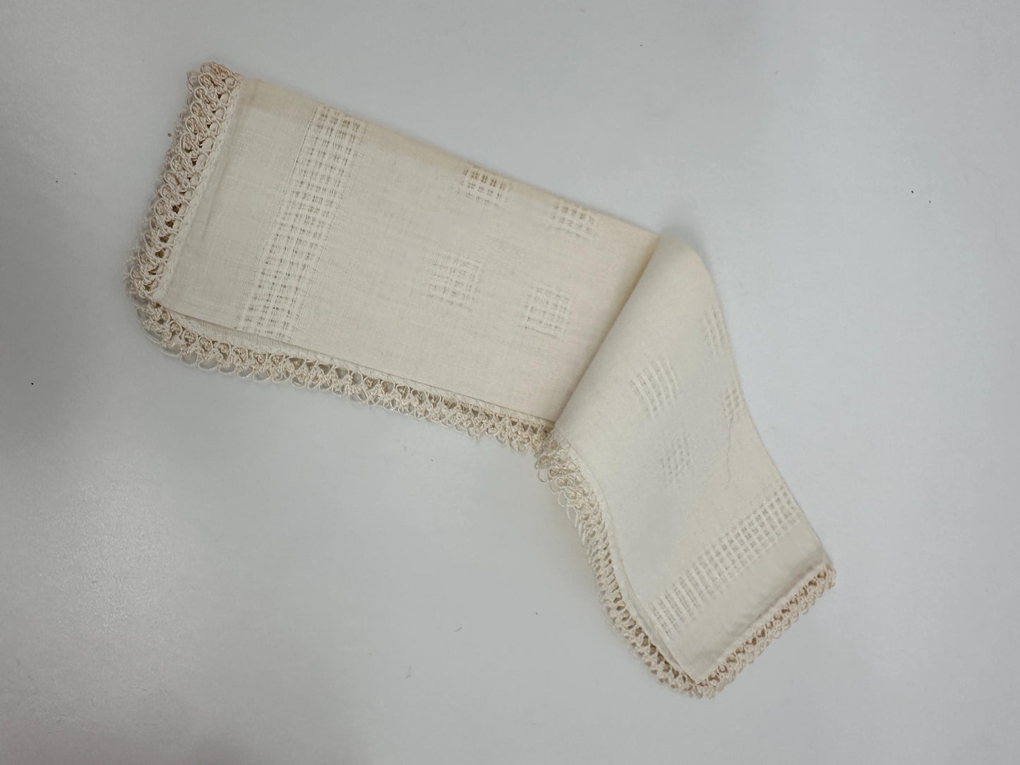Vintage Linen Hankies - Pastel Floral and Butterfly Embroidery, Bridal Hanky Set of 5