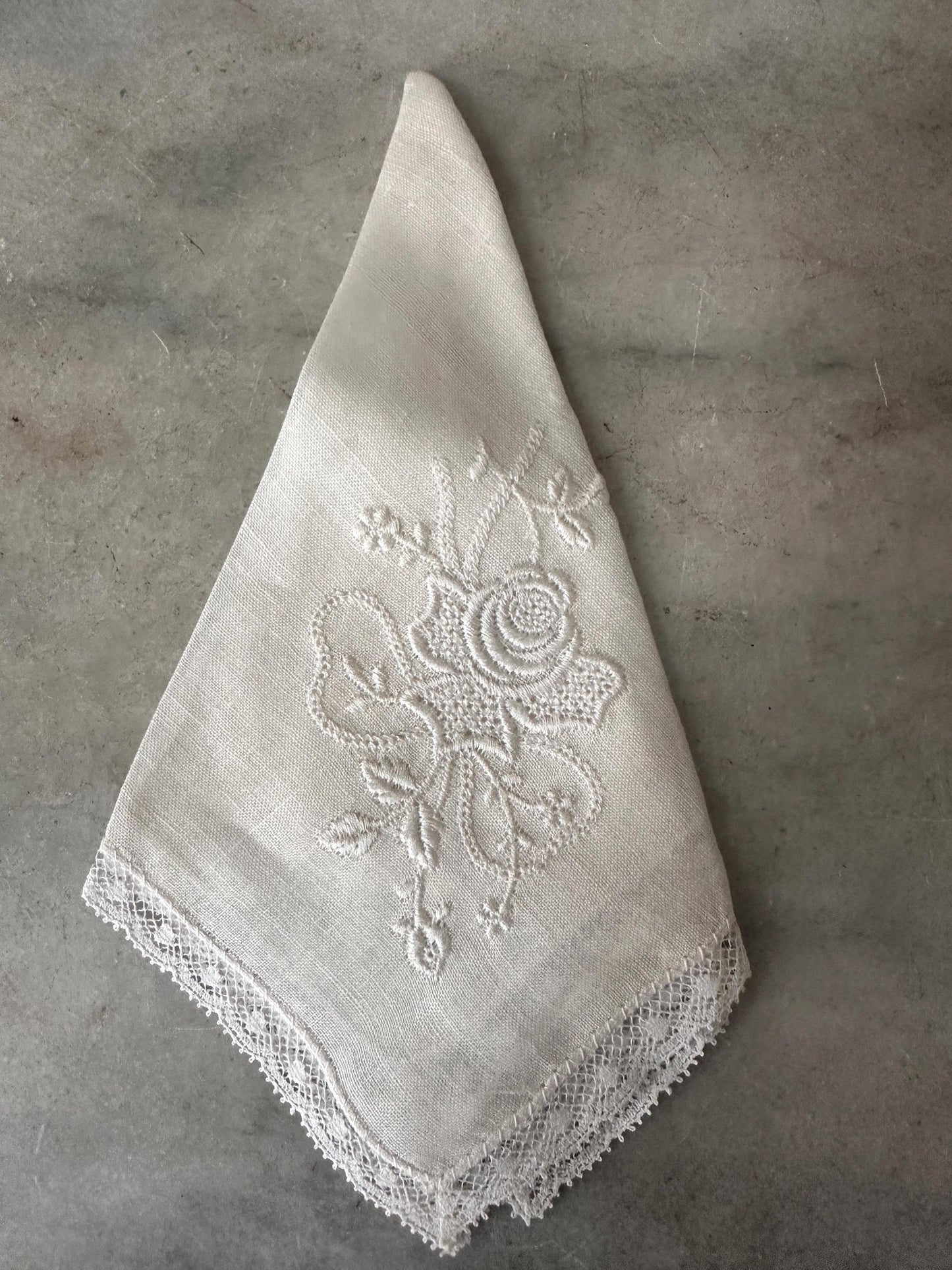 Vintage Embroidered Hankies – Ireland, Scotland Souvenir Collection