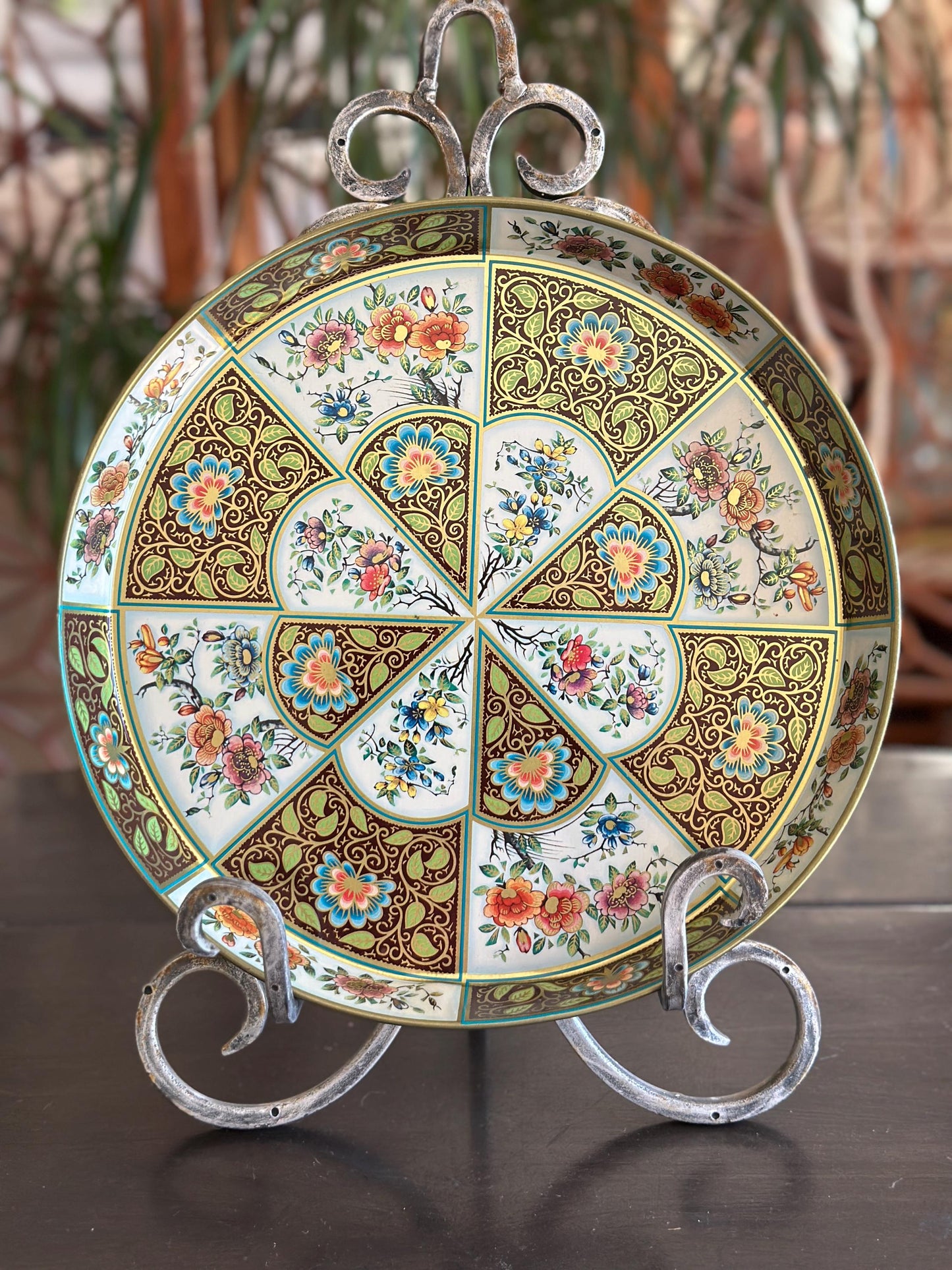 Vintage Daher Metal Tray: 1971 Floral Scroll Charger, English Tin Serving Plate