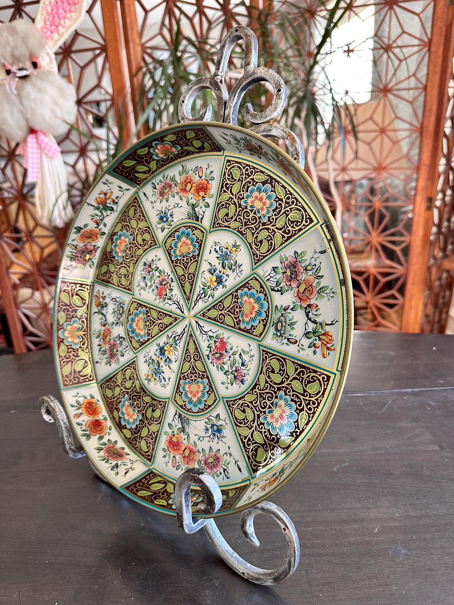 Vintage Daher Metal Tray: 1971 Floral Scroll Charger, English Tin Serving Plate