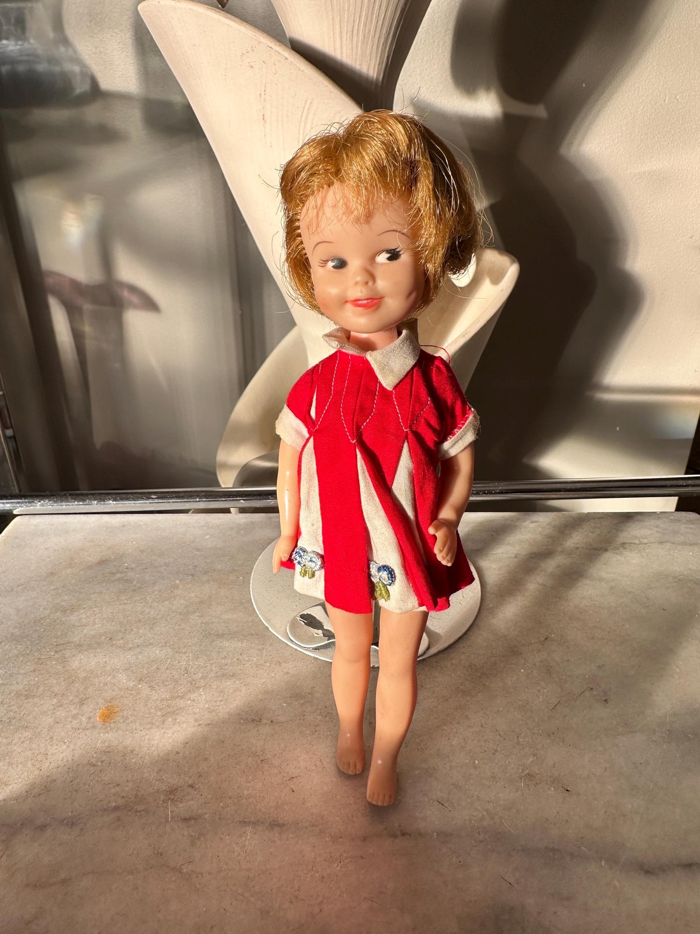 Vintage 1964 Penny Brite Doll Carry Case with 6 Outfits – Mid Century Topper Toys