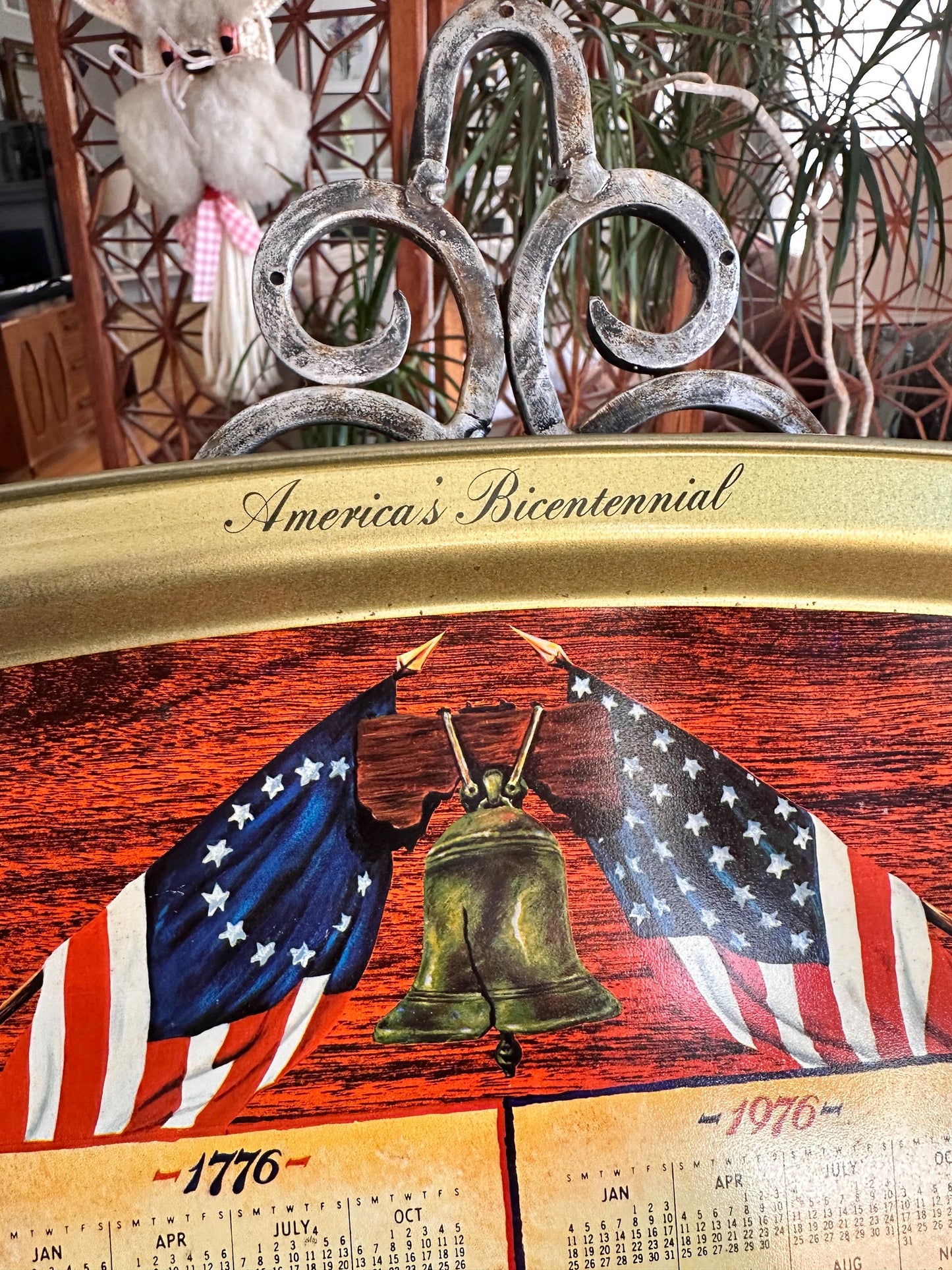 1976 Bicentennial Metal Serving Tray, Patriotic Calendar Kitchen Decor