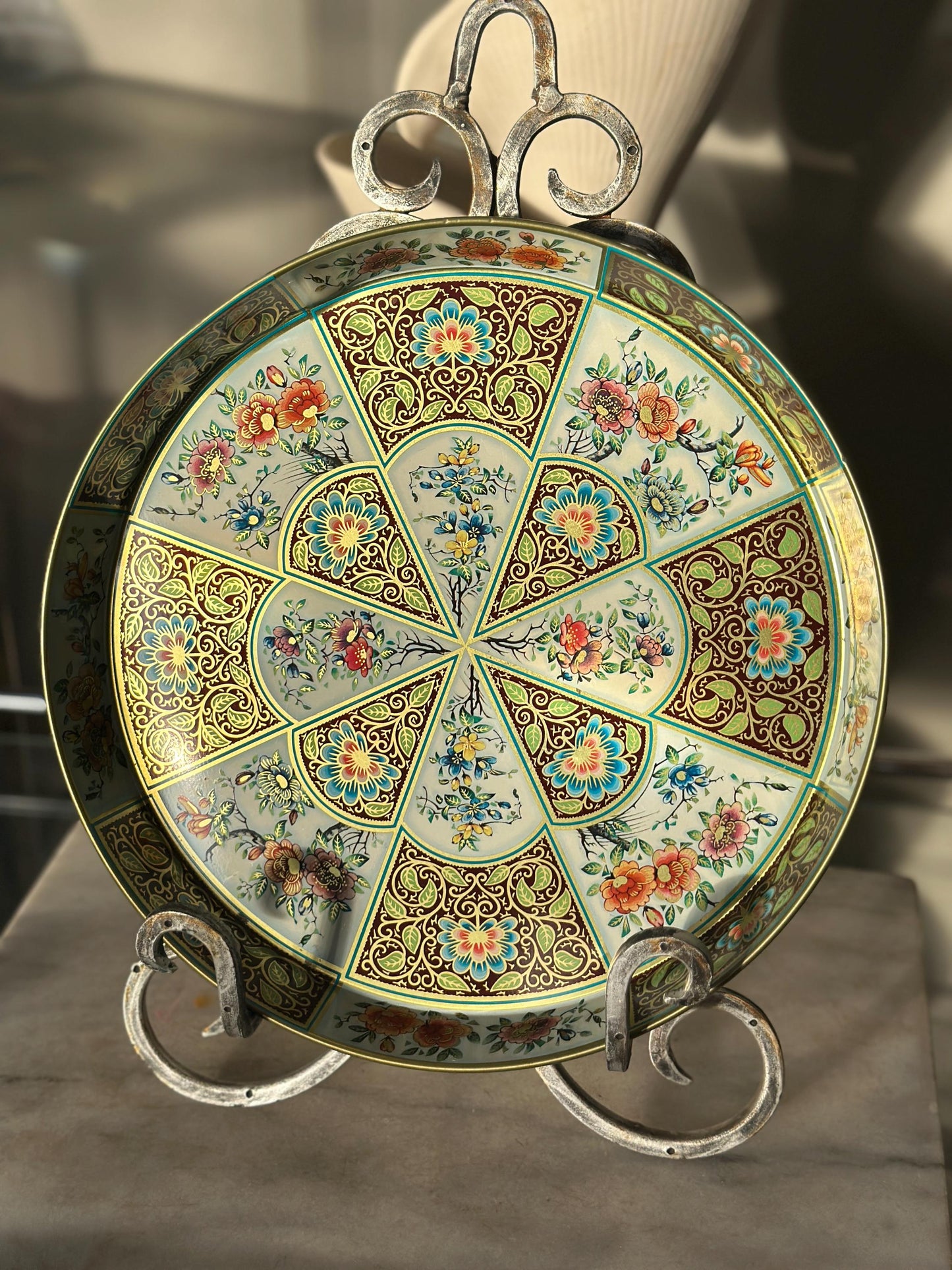 Vintage Daher Metal Tray: 1971 Floral Scroll Charger, English Tin Serving Plate