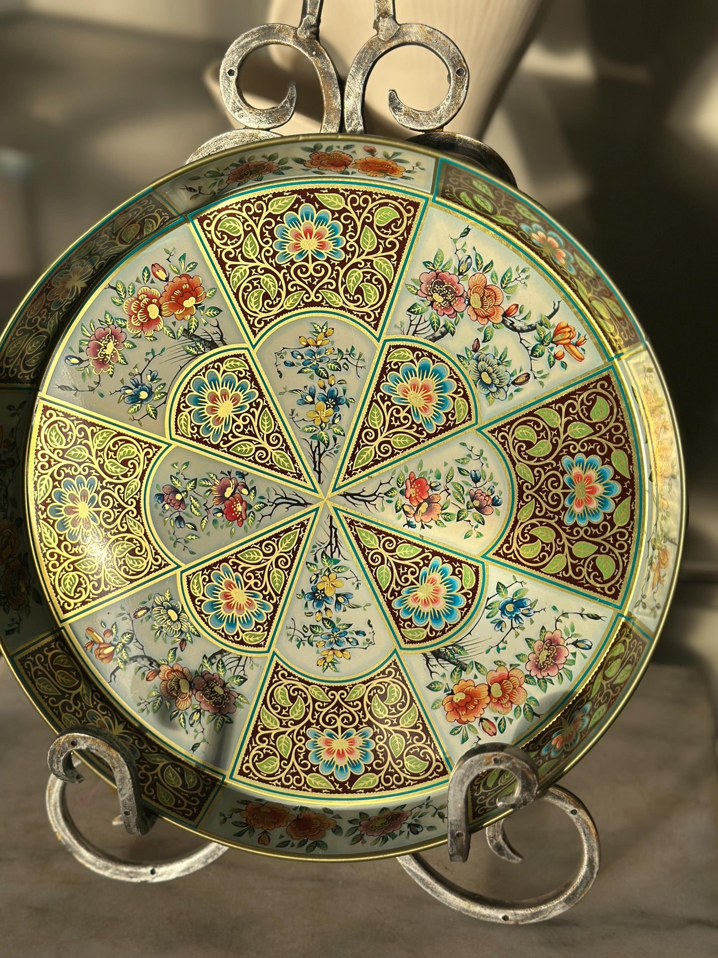 Vintage Daher Metal Tray: 1971 Floral Scroll Charger, English Tin Serving Plate