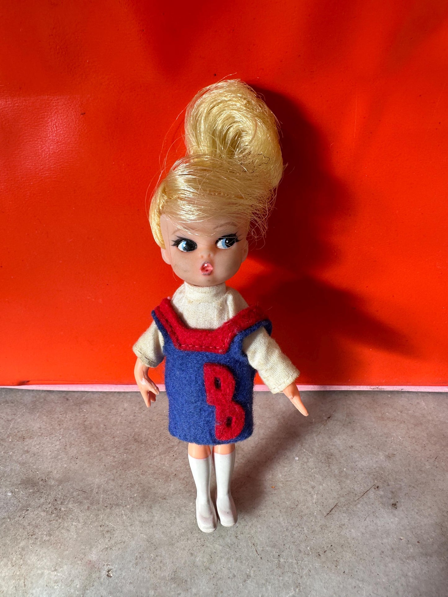 1960s Mod Fashion Doll Wardrobe Case with 6 Dolls, Orange Vinyl Retro Toy Storage