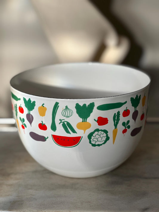 Vintage ARABIA FINLAND Mid Century Modern Enamel Serving Bowl, 8.5” x 5.5”